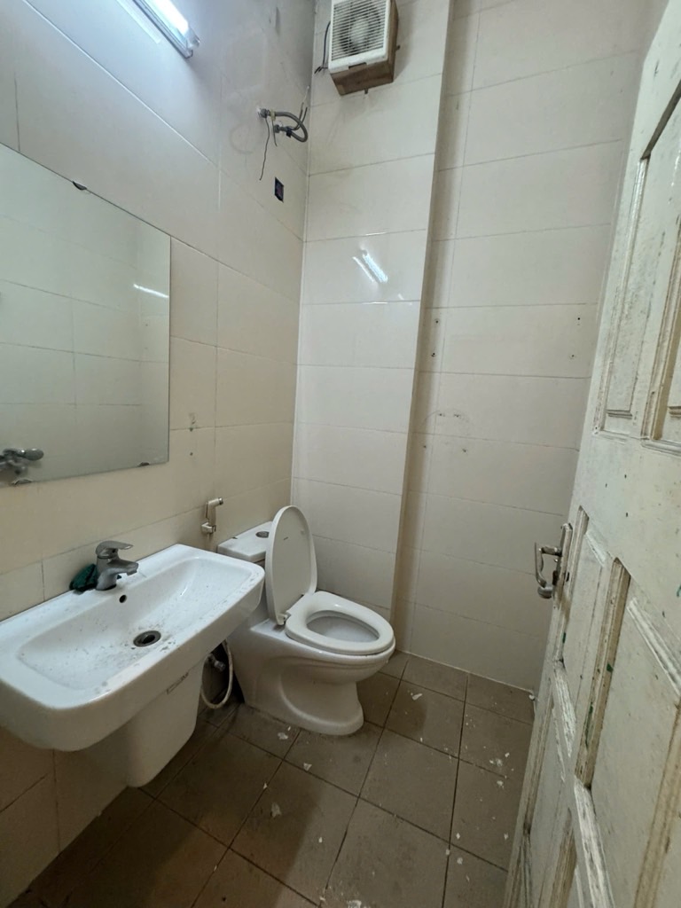 Bán nhà Ô Đồng Lầm - diện tích 103m2 5 tầng - Lô góc 2 mặt thoáng - giá 36,75 tỷ