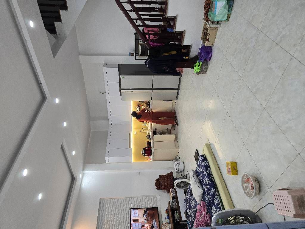 Bán nhà Kim Giang - diện tích 45m2 4 tầng - ô tô tránh - giá 8,9 tỷ
