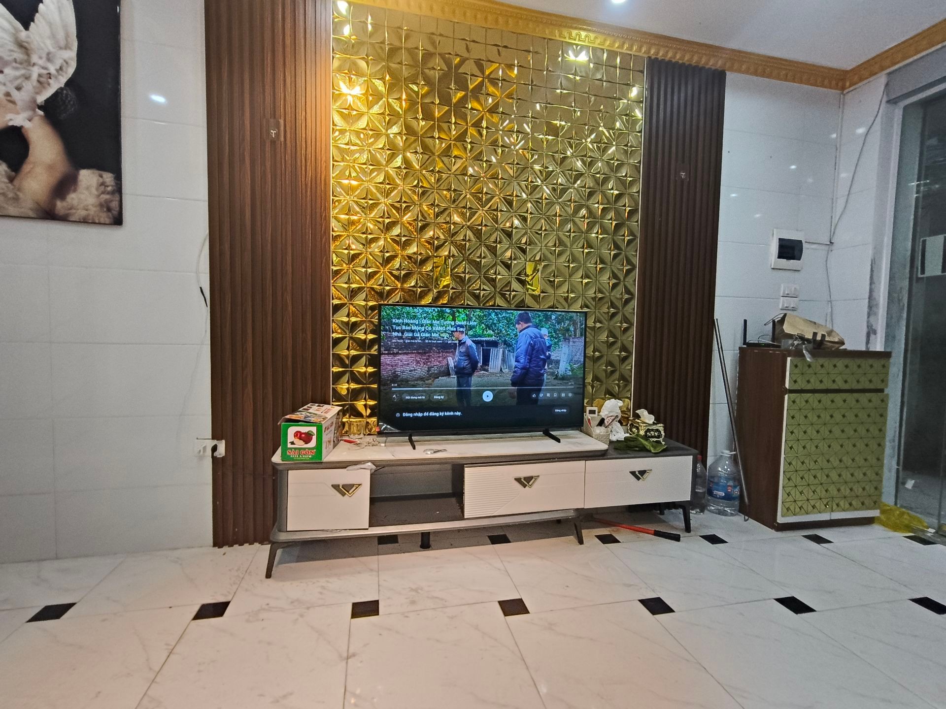 Bán nhà Trương Định - diện tích 21m2 4 tầng - Mặt ngõ thông, kinh doanh - giá 6,39 tỷ