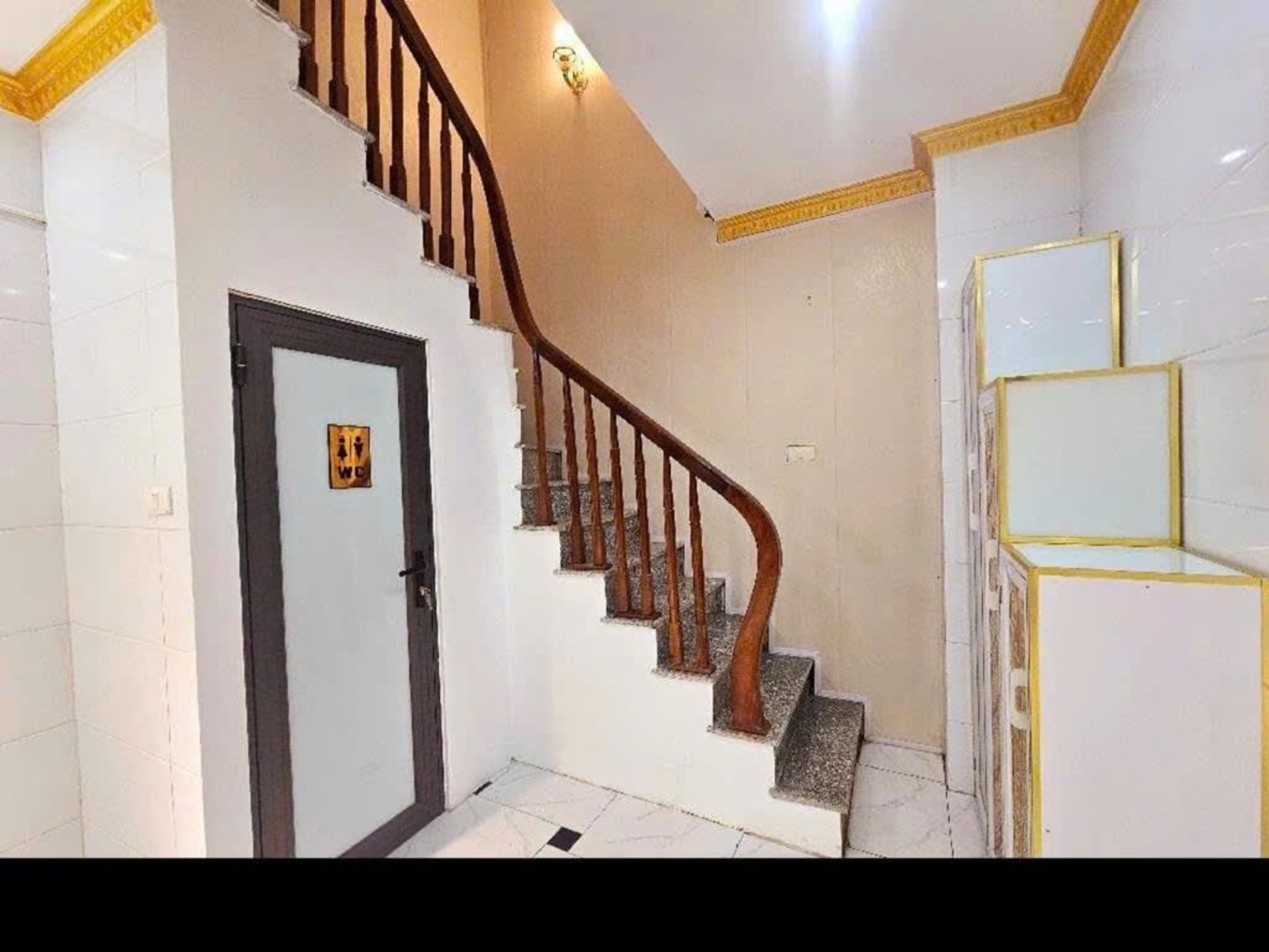 Bán nhà Trương Định - diện tích 21m2 4 tầng - Mặt ngõ thông, kinh doanh - giá 6,39 tỷ