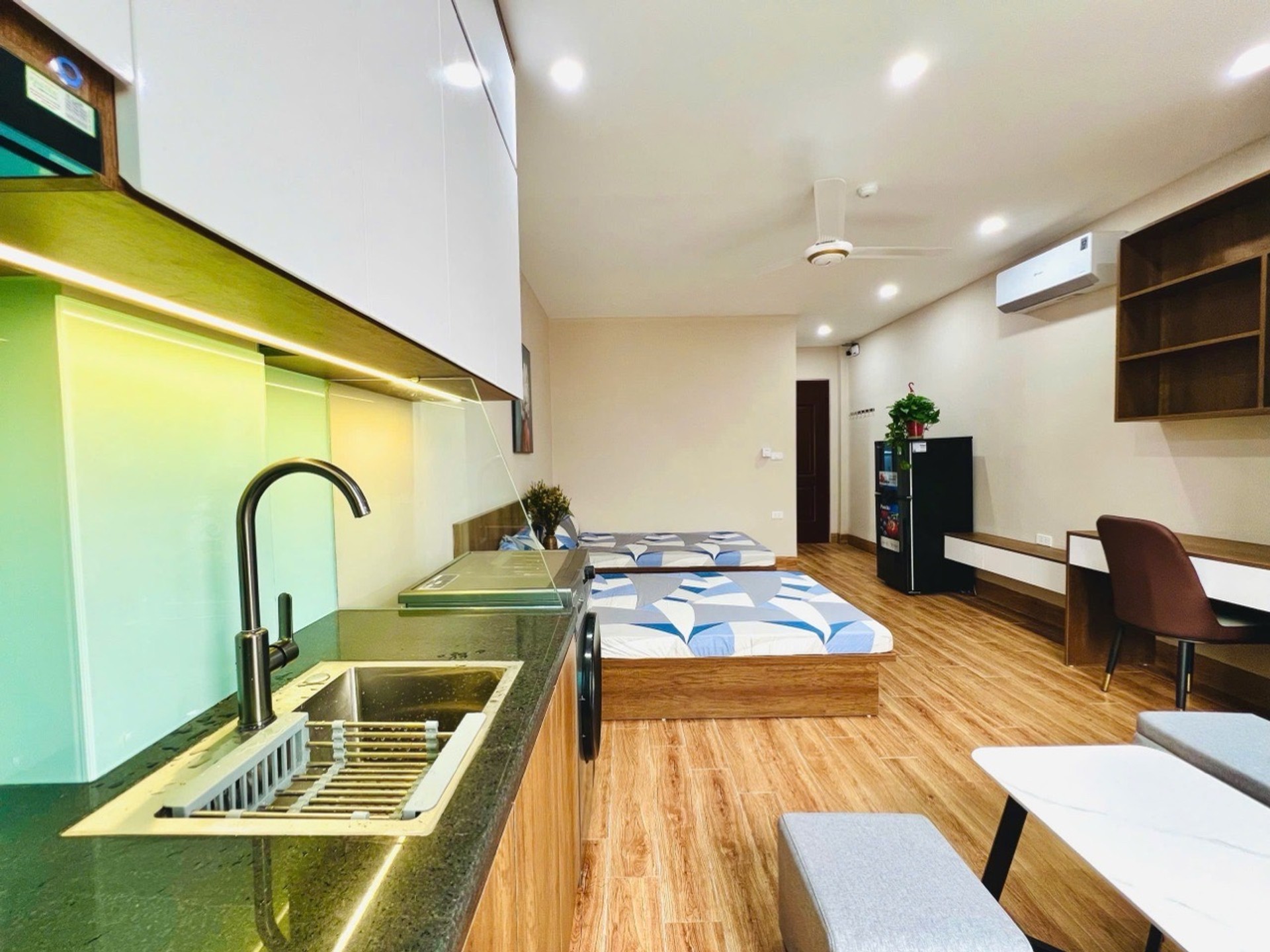Bán nhà Vương Thừa Vũ - diện tích 65m2 8 tầng - Nhà mặt phố ô tô tránh, kinh doanh đỉnh cao - giá 30 tỷ