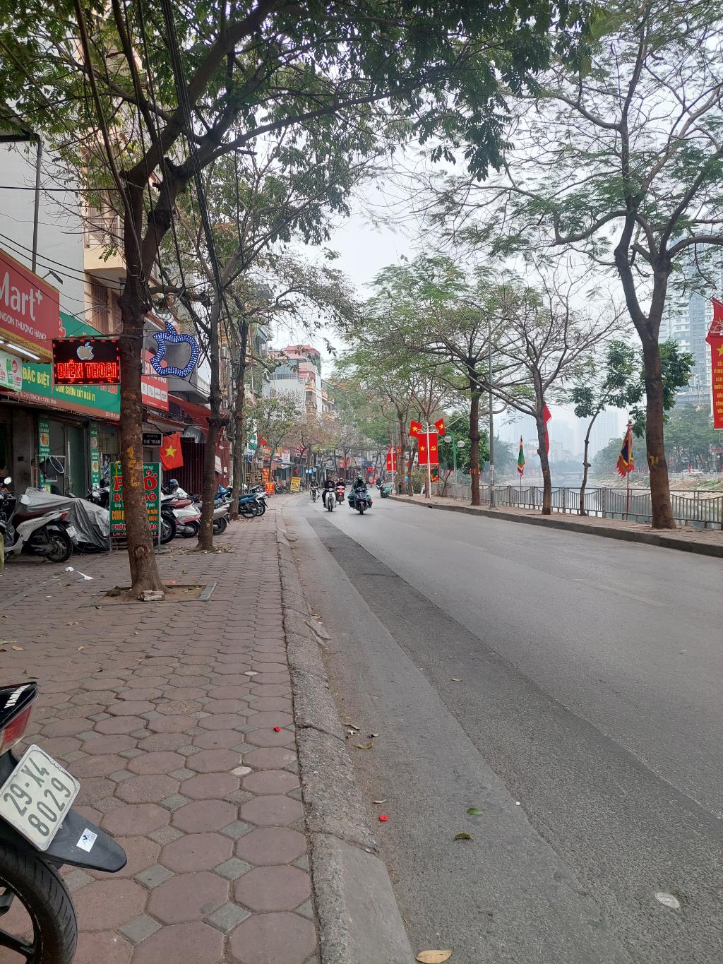 Bán nhà Khương Đình - diện tích 79m2 7 tầng - Lô góc 3 mặt thoáng - giá 27 tỷ