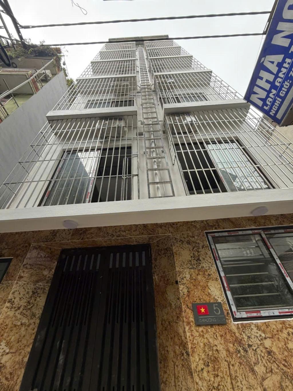 Bán nhà Khương Đình - diện tích 79m2 7 tầng - Lô góc 3 mặt thoáng - giá 27 tỷ