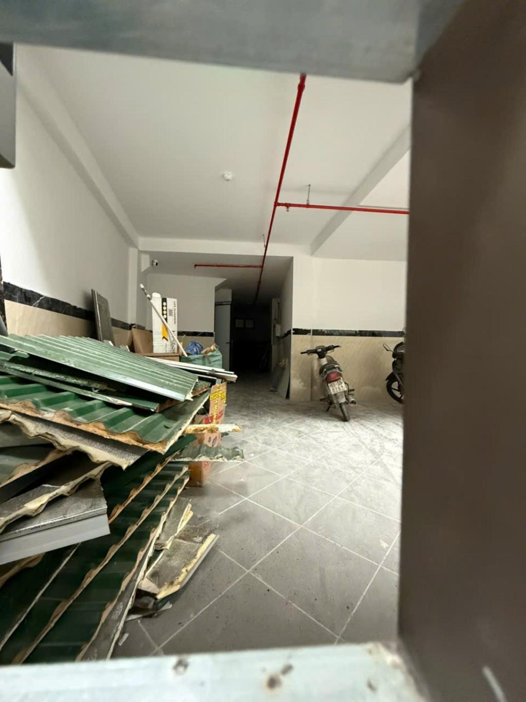 Bán nhà Khương Đình - diện tích 79m2 7 tầng - Lô góc 3 mặt thoáng - giá 27 tỷ