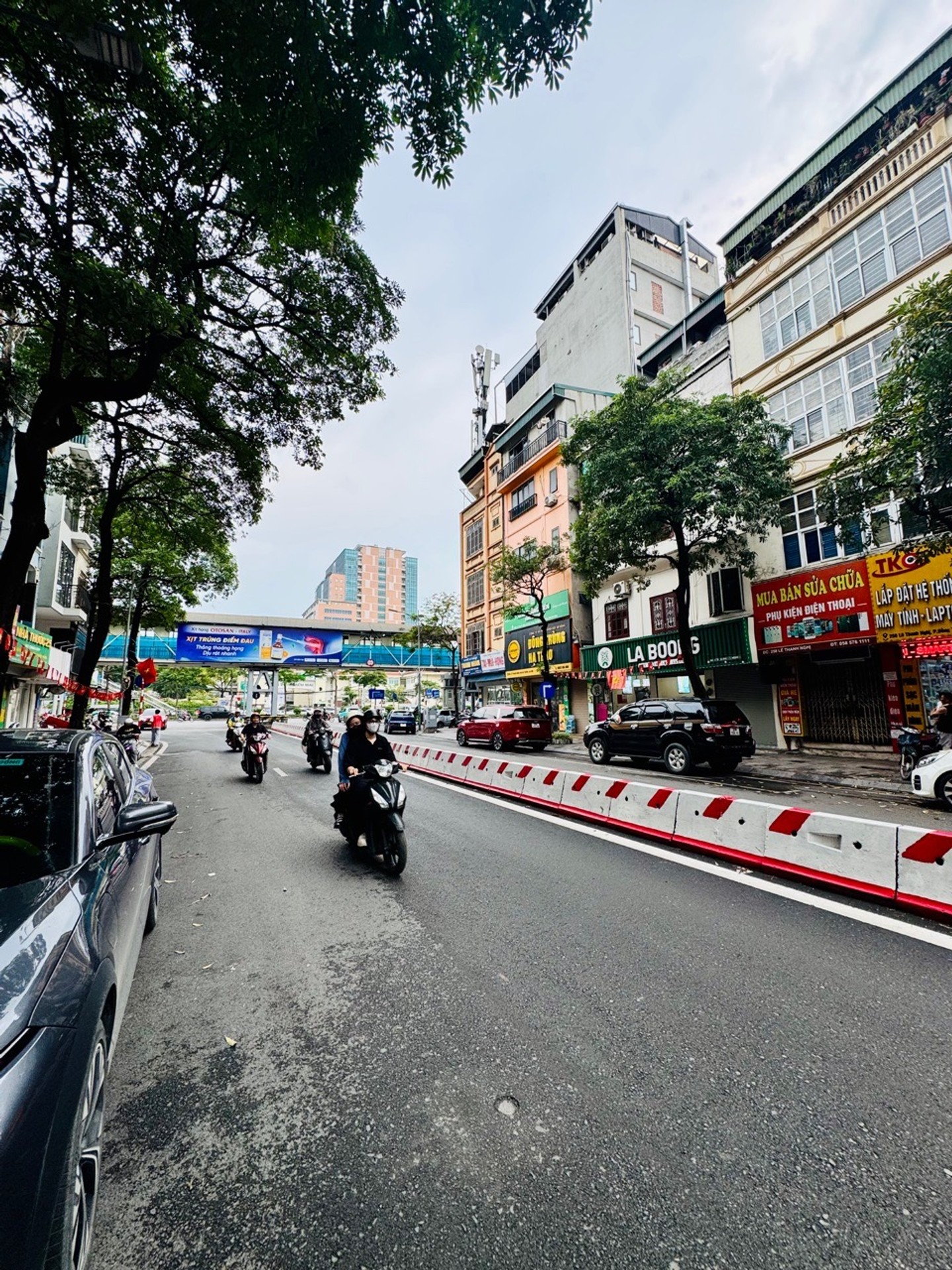 Bán nhà Giải Phóng - diện tích 55m2 5 tầng - Ô tô đỗ cổng - giá 13,5 tỷ