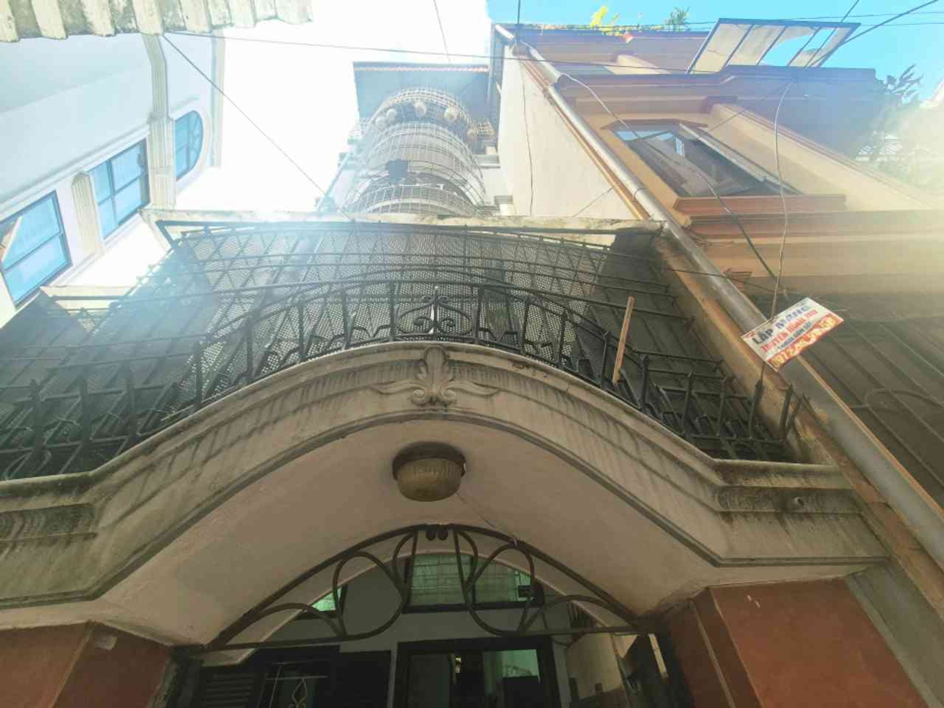 Bán nhà Kim Ngưu - diện tích 48m2 4 tầng - Vị trí đẹp, ô tô tránh - giá 9 tỷ