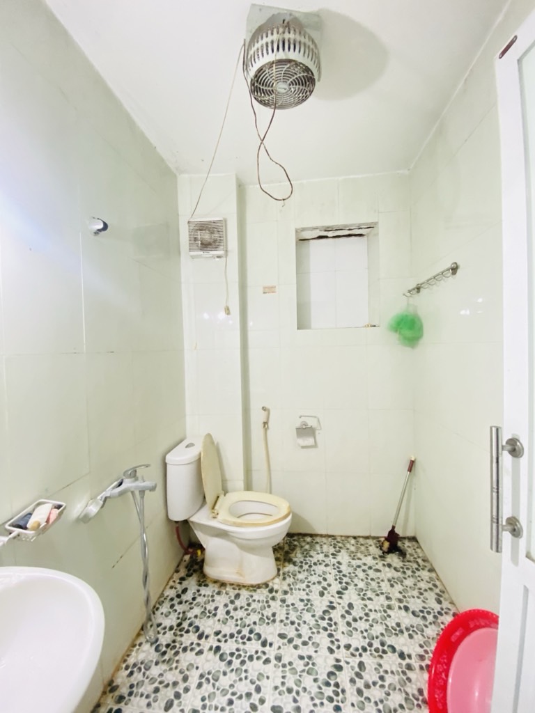 Bán nhà Kim Giang - diện tích 86m2 5 tầng - Lô góc, 2 mặt thoáng - giá 17,9 tỷ