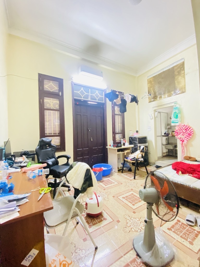 Bán nhà Kim Giang - diện tích 86m2 5 tầng - Lô góc, 2 mặt thoáng - giá 17,9 tỷ