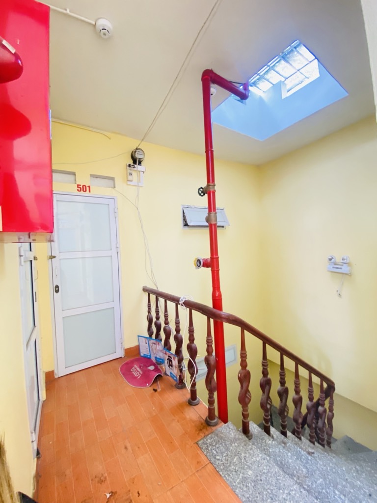 Bán nhà Kim Giang - diện tích 86m2 5 tầng - Lô góc, 2 mặt thoáng - giá 17,9 tỷ