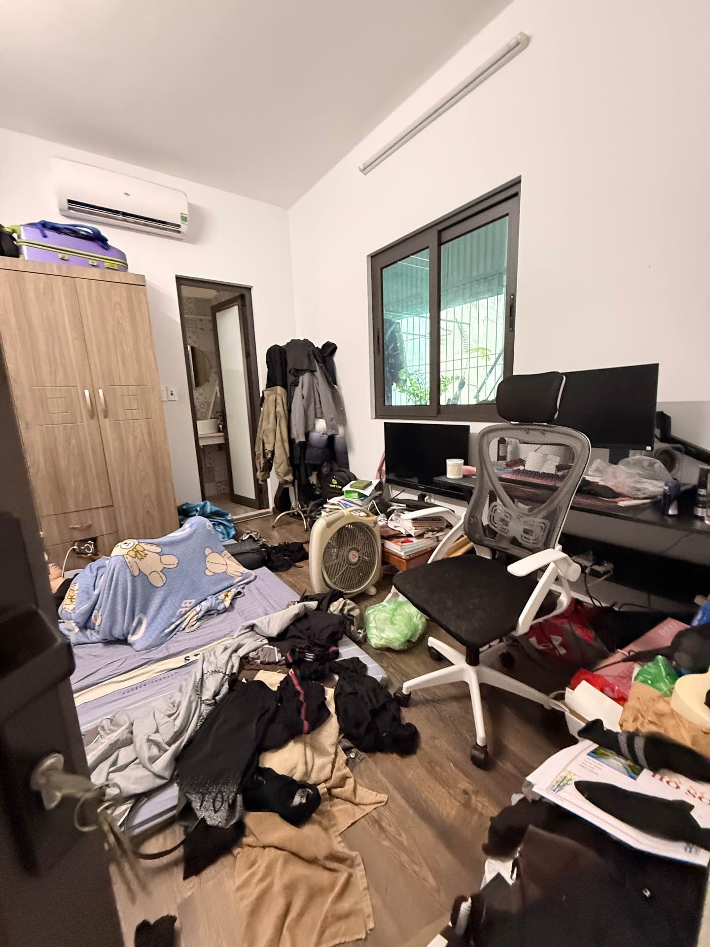Bán nhà Ngõ Mai Hương - diện tích 49m2 4 tầng - Sổ đỏ chính chủ - giá 9,5 tỷ
