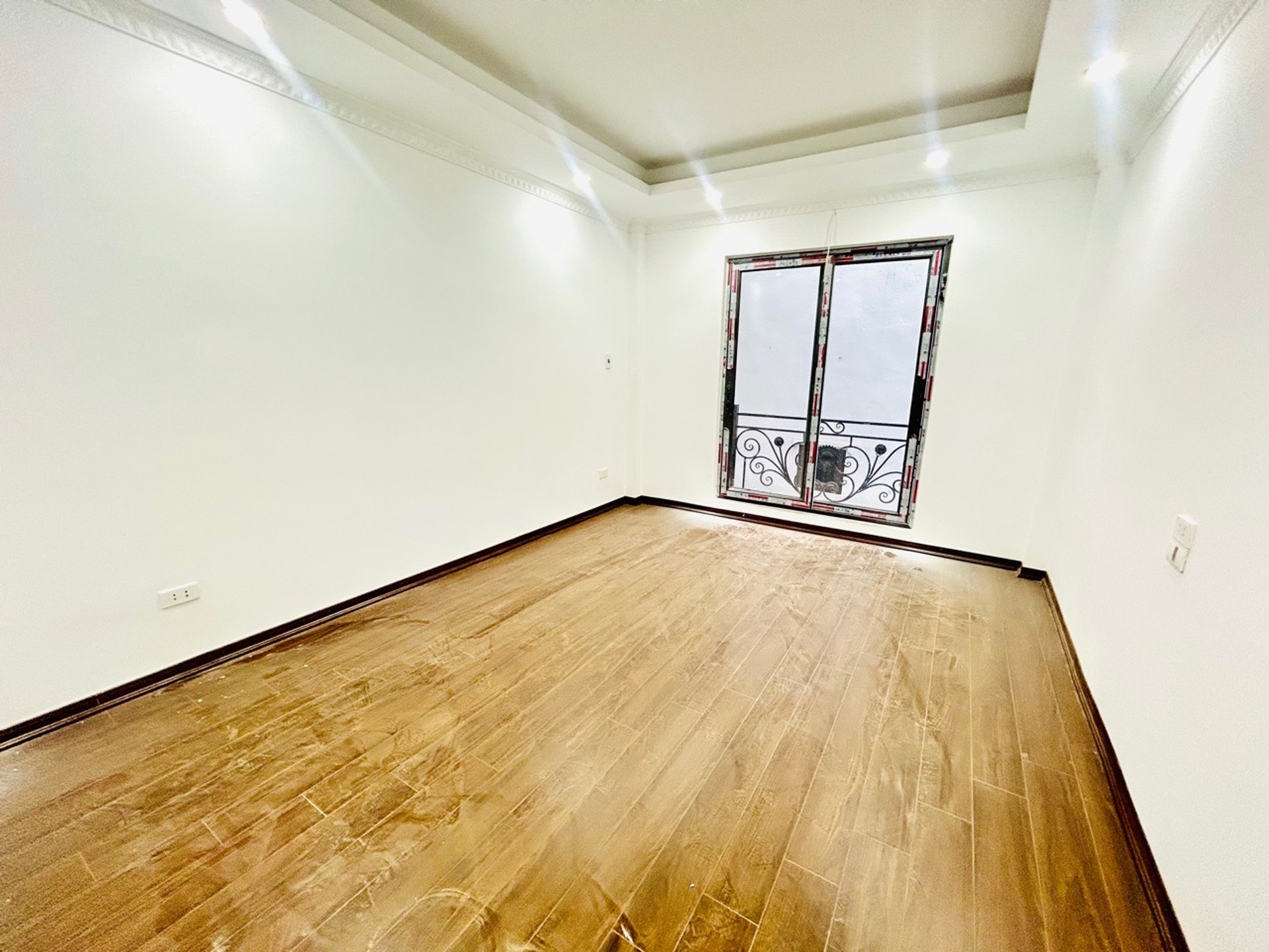 Bán nhà Nguyễn Khoái - diện tích 30m2 5 tầng - gần ô tô - giá 5,2 tỷ