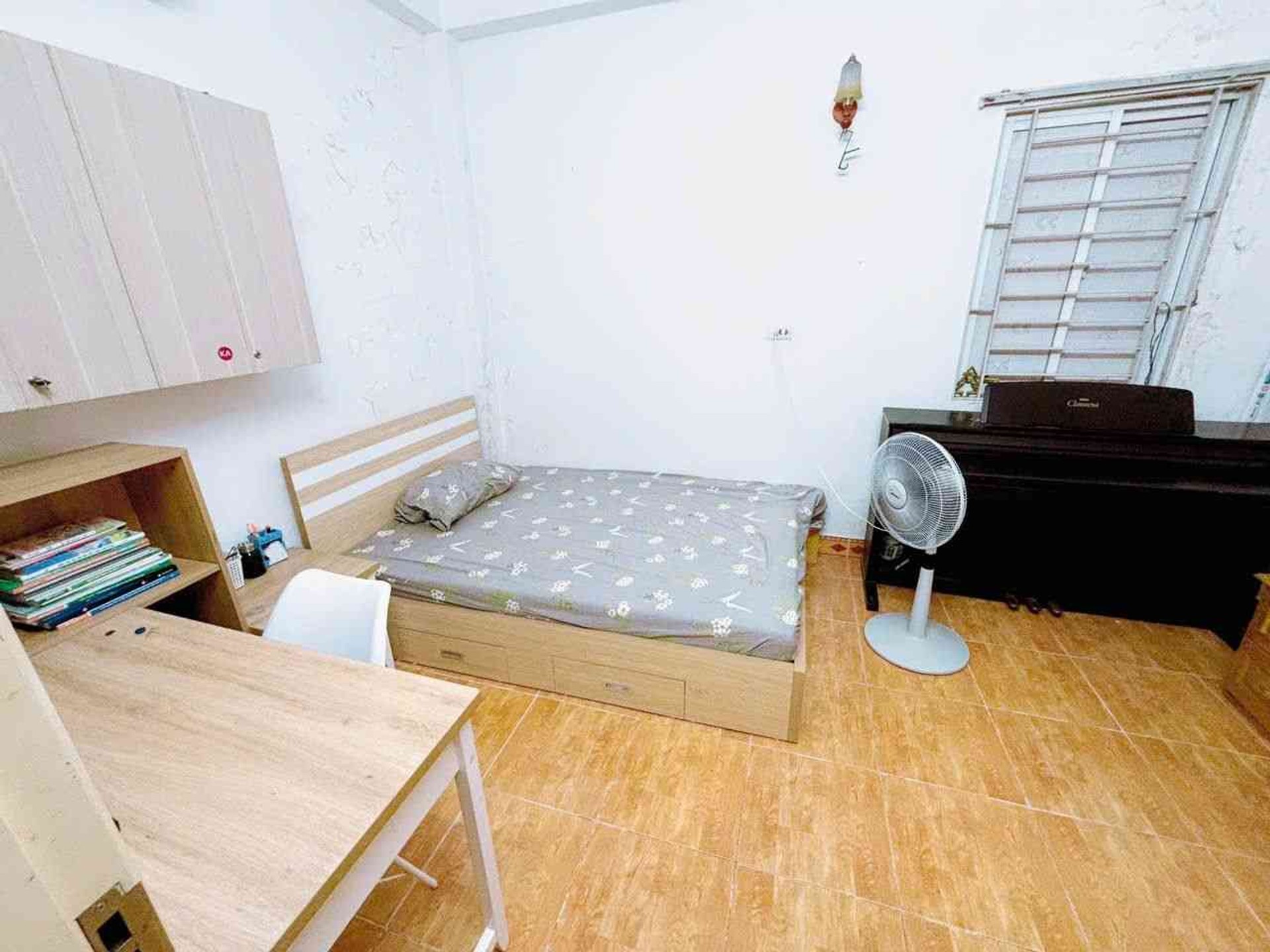 Bán nhà Bằng B - diện tích 37m2 4 tầng - gần ô tô - giá 9 tỷ