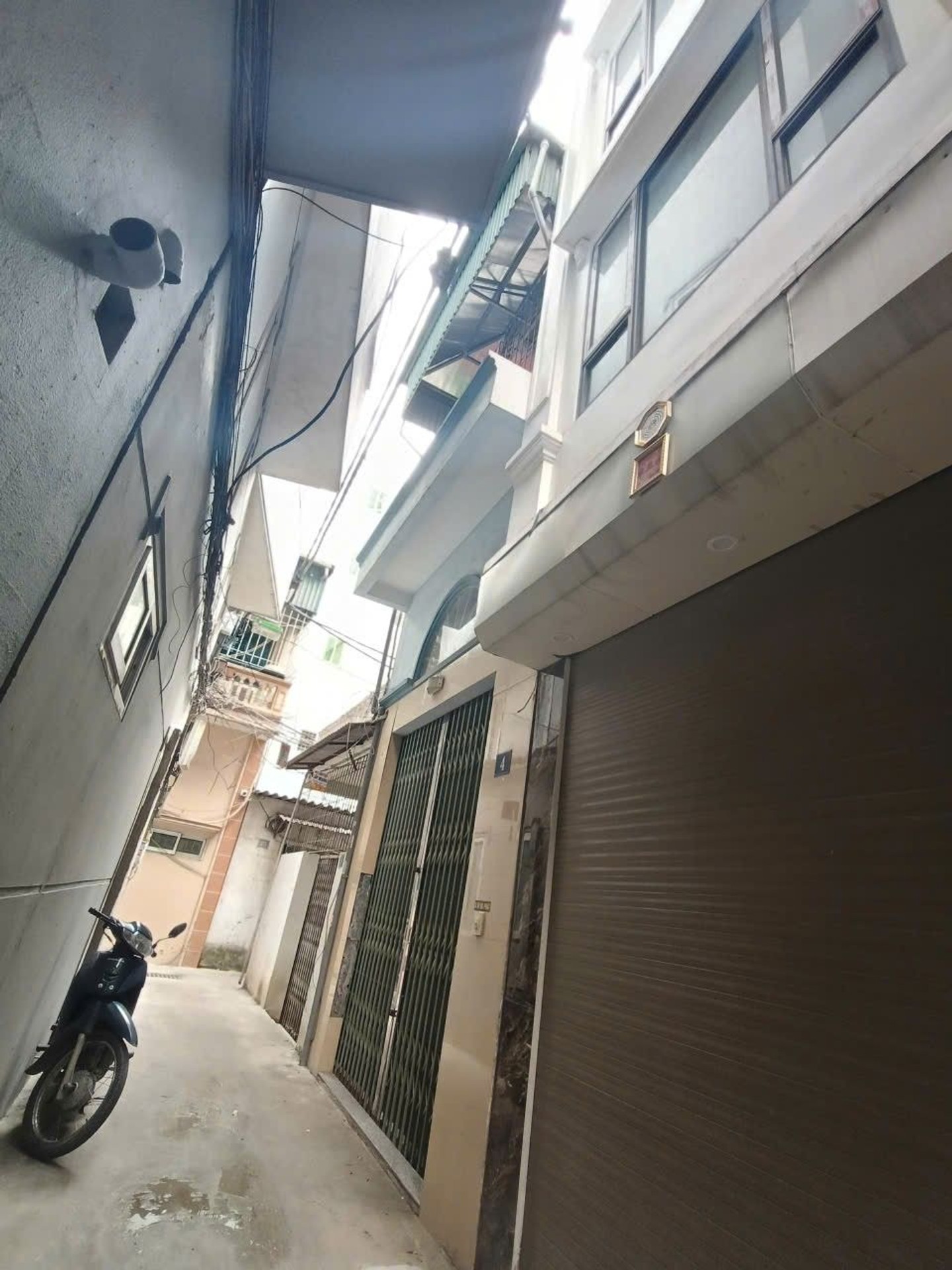 Bán nhà Minh Khai - diện tích 43m2 2 tầng - ô tô đỗ cửa - giá 12,99 tỷ