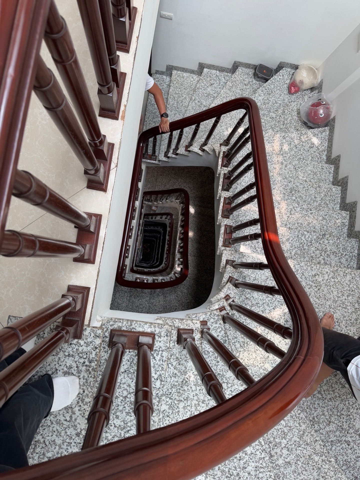 Bán nhà Nguyễn Hữu Thọ - diện tích 90m2 11 tầng - Ô tô tải tránh - giá 52,9 tỷ