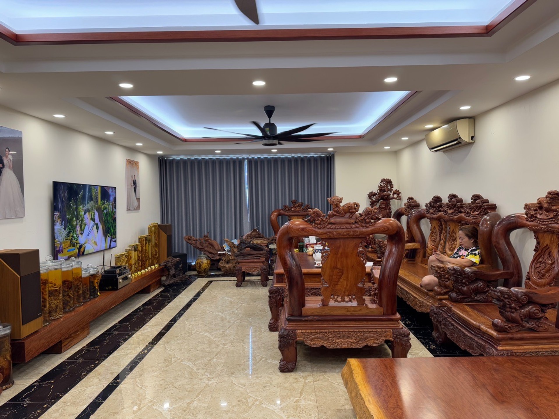 Bán nhà Nguyễn Hữu Thọ - diện tích 90m2 11 tầng - Ô tô tải tránh - giá 52,9 tỷ
