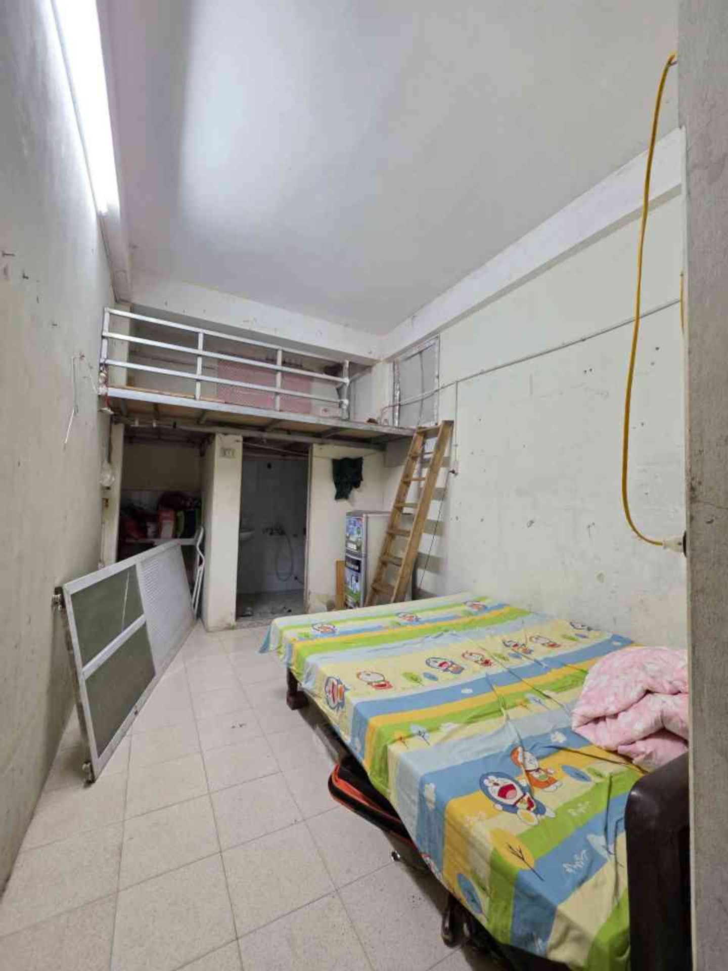 Bán nhà Vũ Hữu - diện tích 120m2 1 tầng - ô tô đỗ cửa - giá 4,9 tỷ