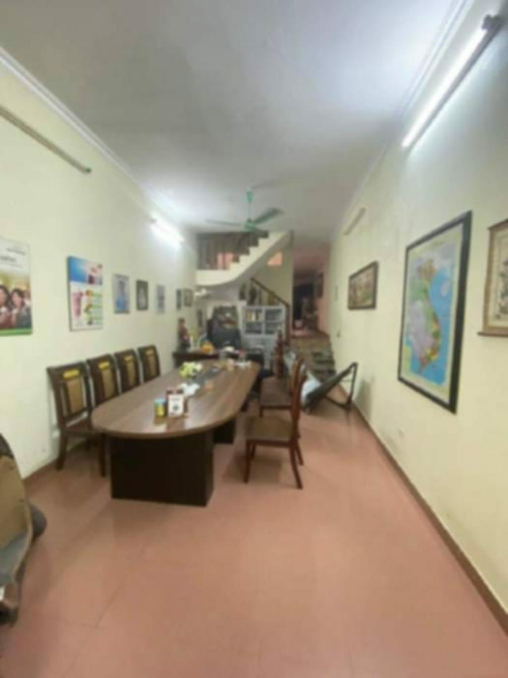 Bán nhà Nguyễn Văn Trỗi - diện tích 115m2 3 tầng - Nhà mặt phố, ô tô tránh - giá 25 tỷ