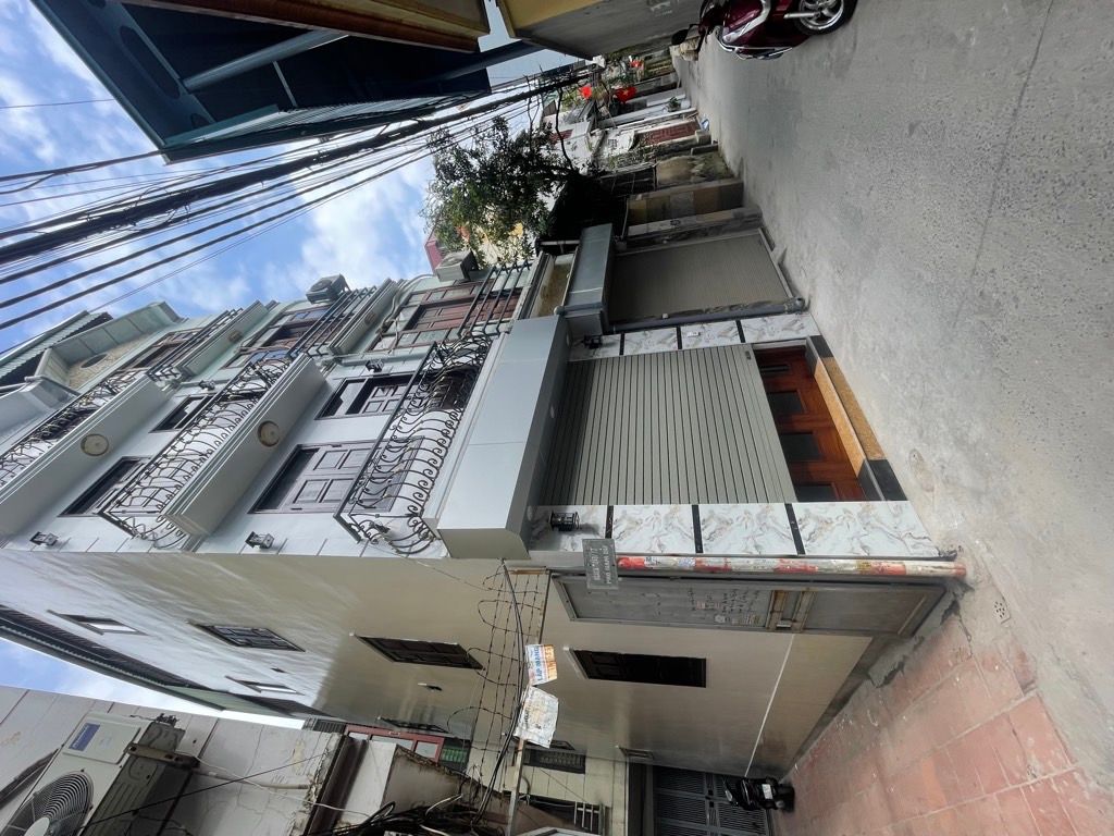 Bán nhà Nam Dư - diện tích 32m2 5 tầng - Lô góc - giá 8,6 tỷ