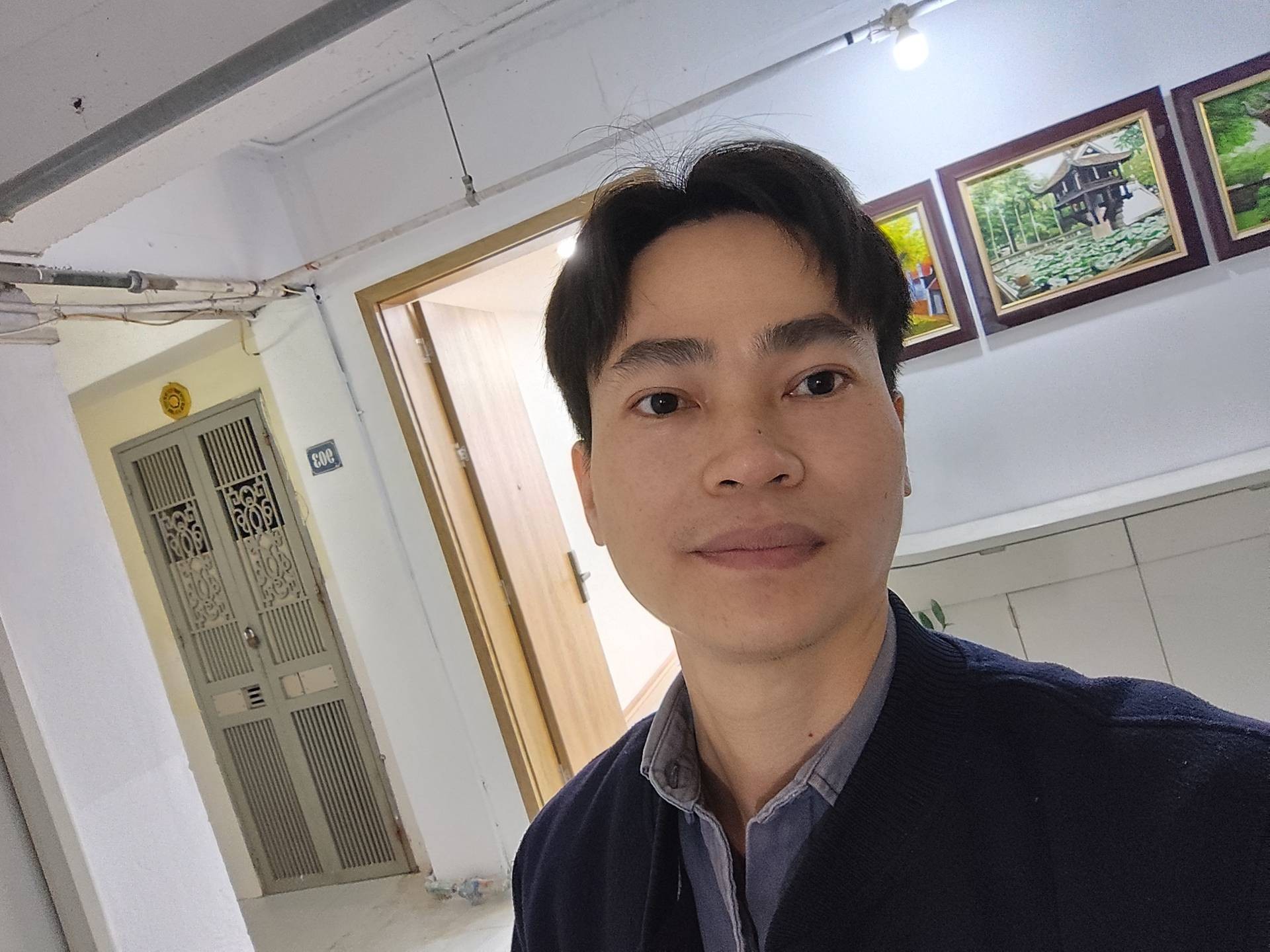 Bán nhà Tân Mai - diện tích 66m2 9 tầng - Nhà có chốt công an giao thông - giá 5,3 tỷ