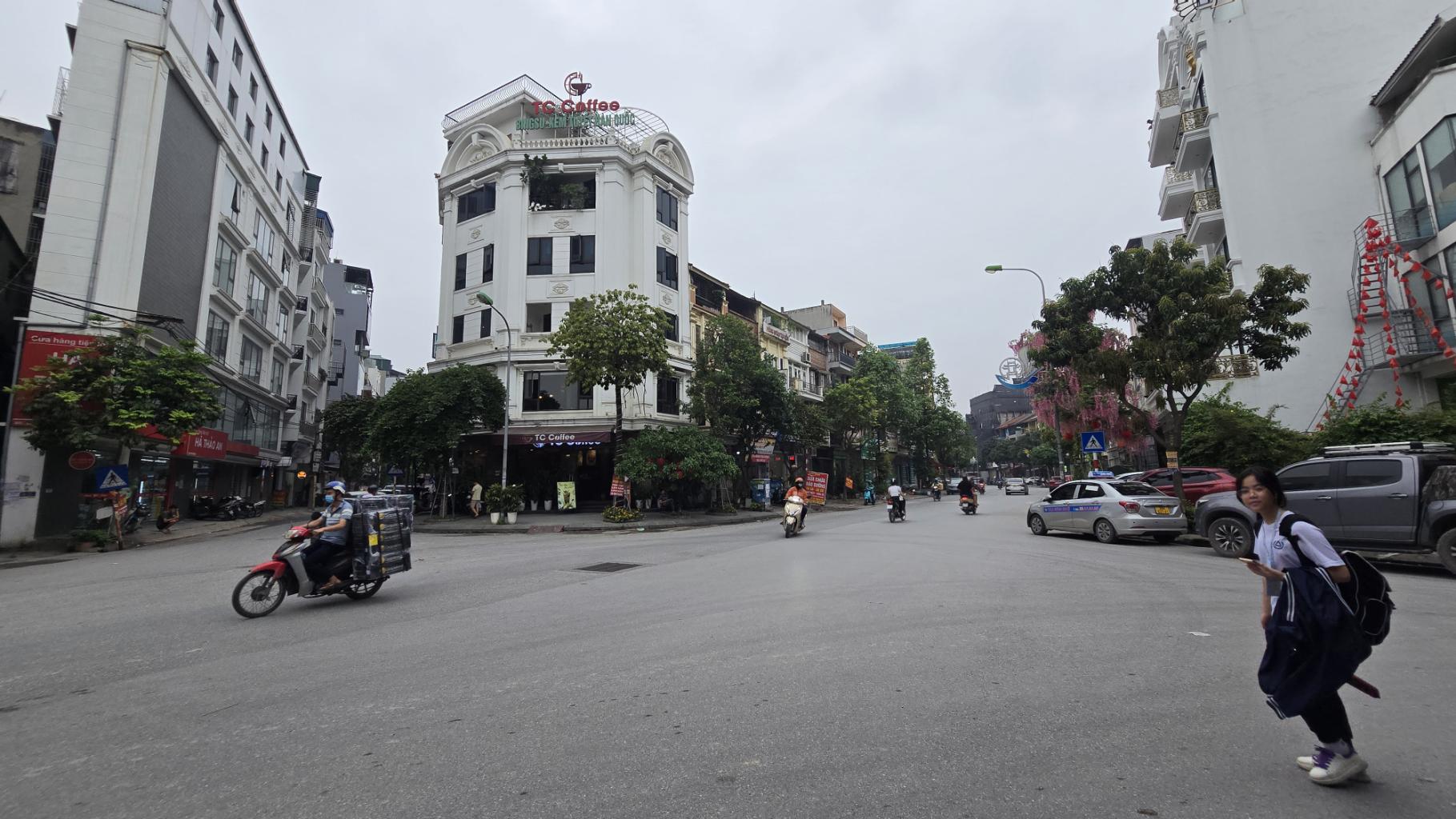 Bán nhà Tổng Cục V Tân Triều - diện tích 176m2 5 tầng - Lô góc, mặt tiền siêu rộng - giá 6,8 tỷ