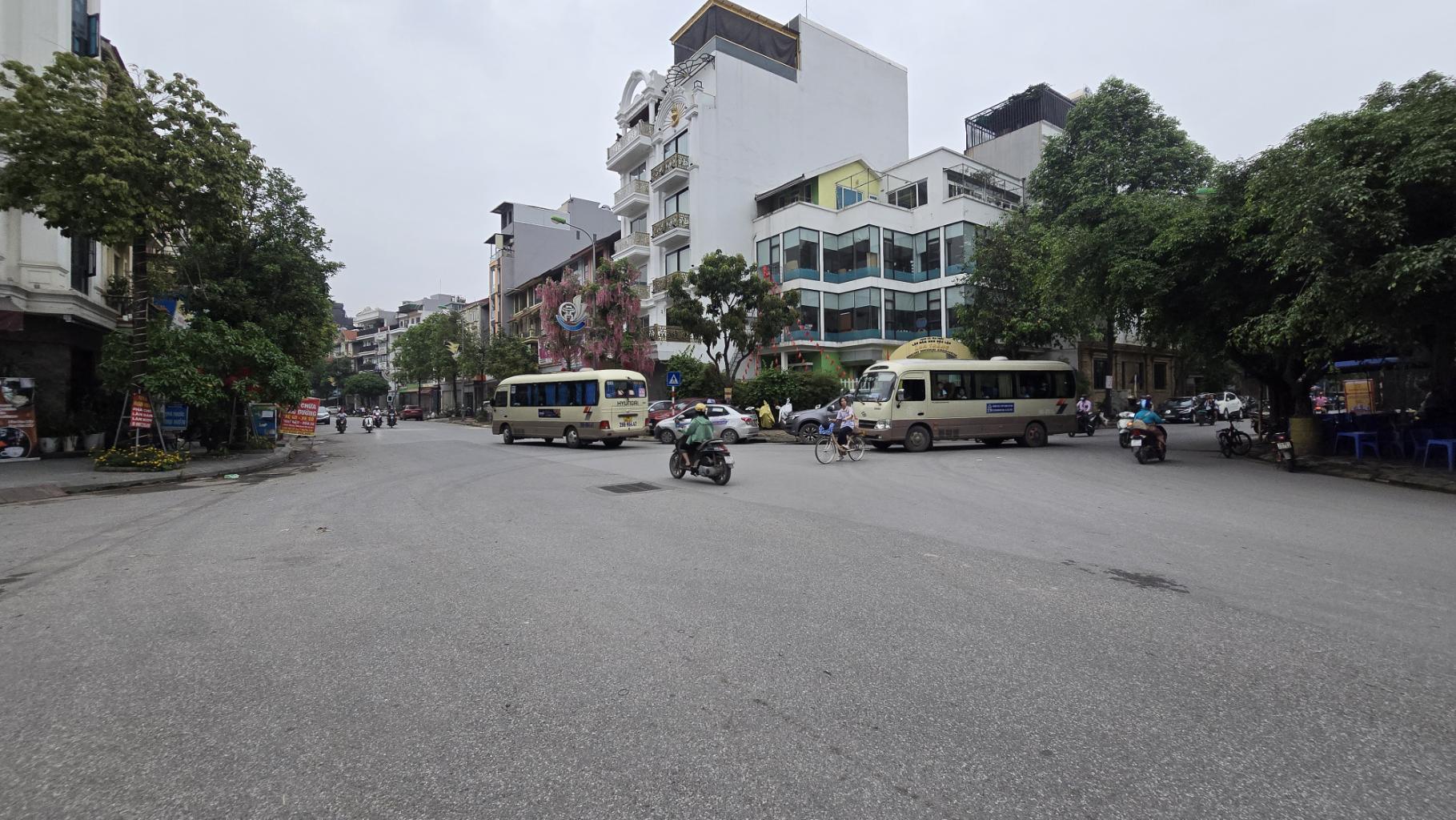 Bán nhà Tổng Cục V Tân Triều - diện tích 176m2 5 tầng - Lô góc, mặt tiền siêu rộng - giá 6,8 tỷ