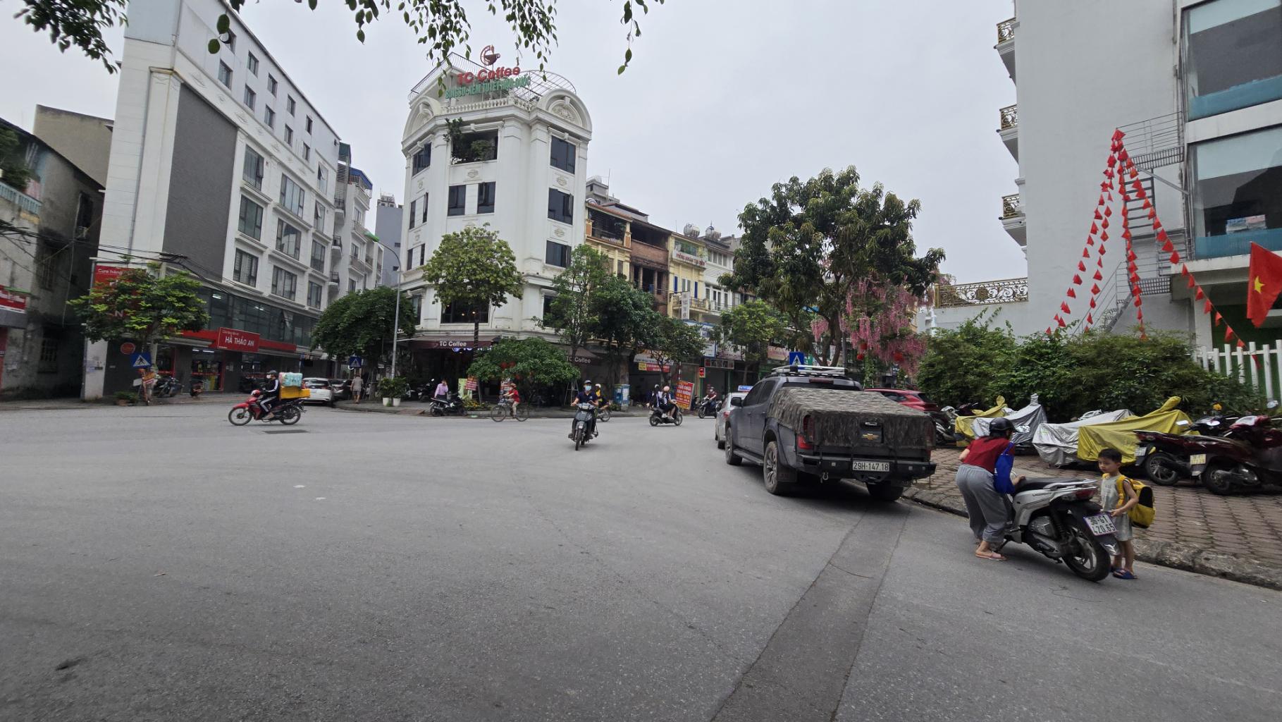 Bán nhà Tổng Cục V Tân Triều - diện tích 176m2 5 tầng - Lô góc, mặt tiền siêu rộng - giá 6,8 tỷ