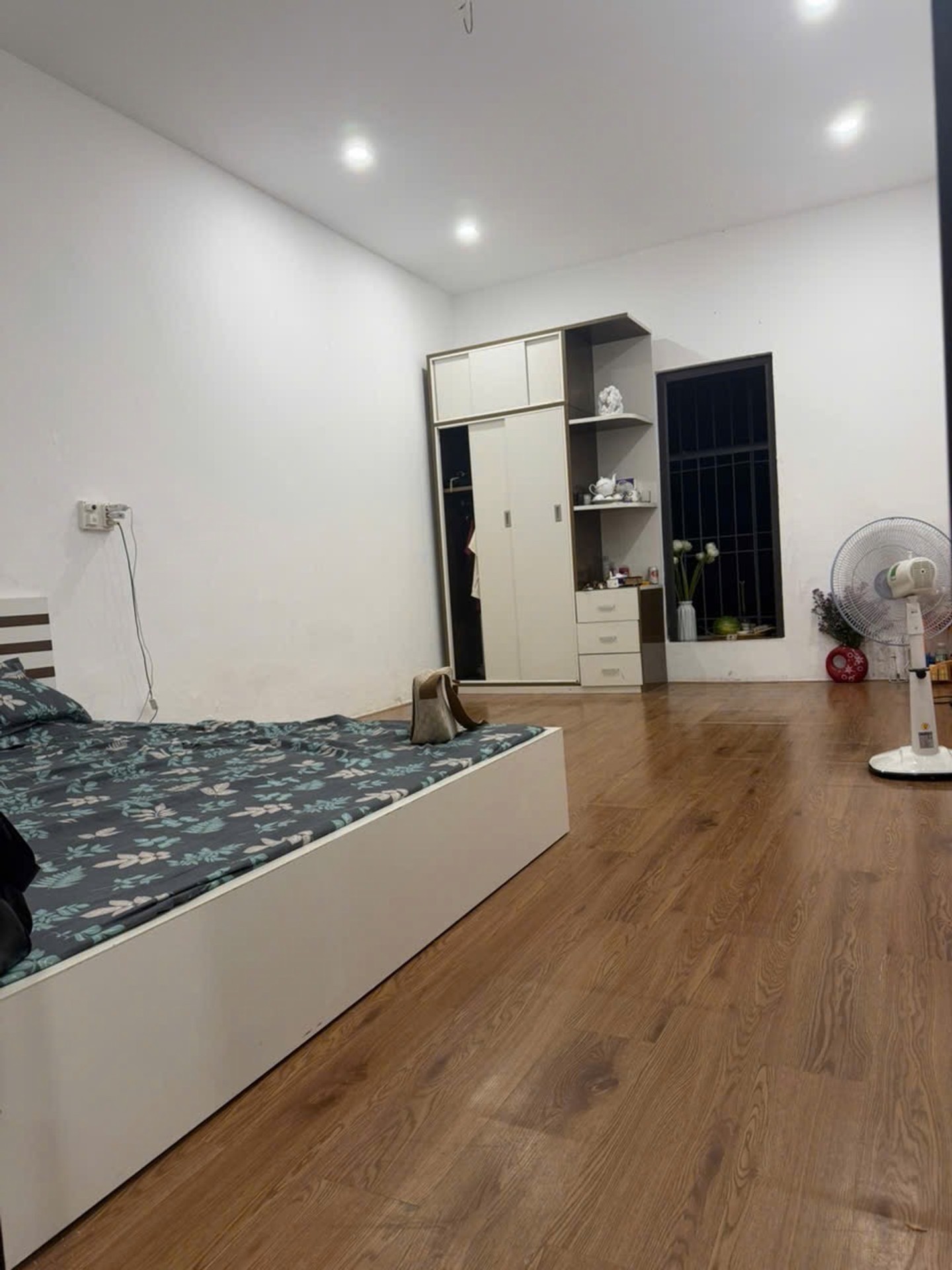 Bán nhà Chùa Quỳnh - diện tích 55m2 4 tầng - Nhà đẹp, nội thất đầy đủ - giá 1,39 tỷ