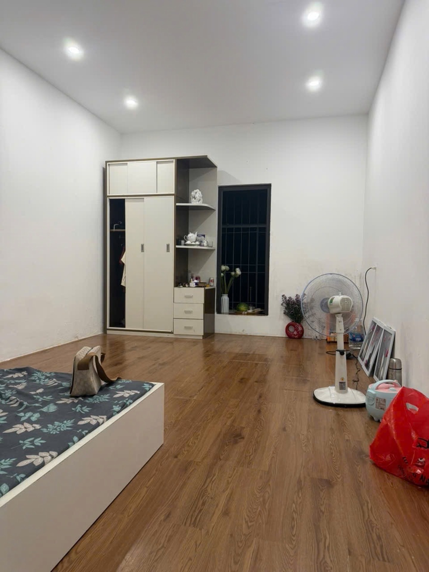 Bán nhà Chùa Quỳnh - diện tích 55m2 4 tầng - Nhà đẹp, nội thất đầy đủ - giá 1,39 tỷ