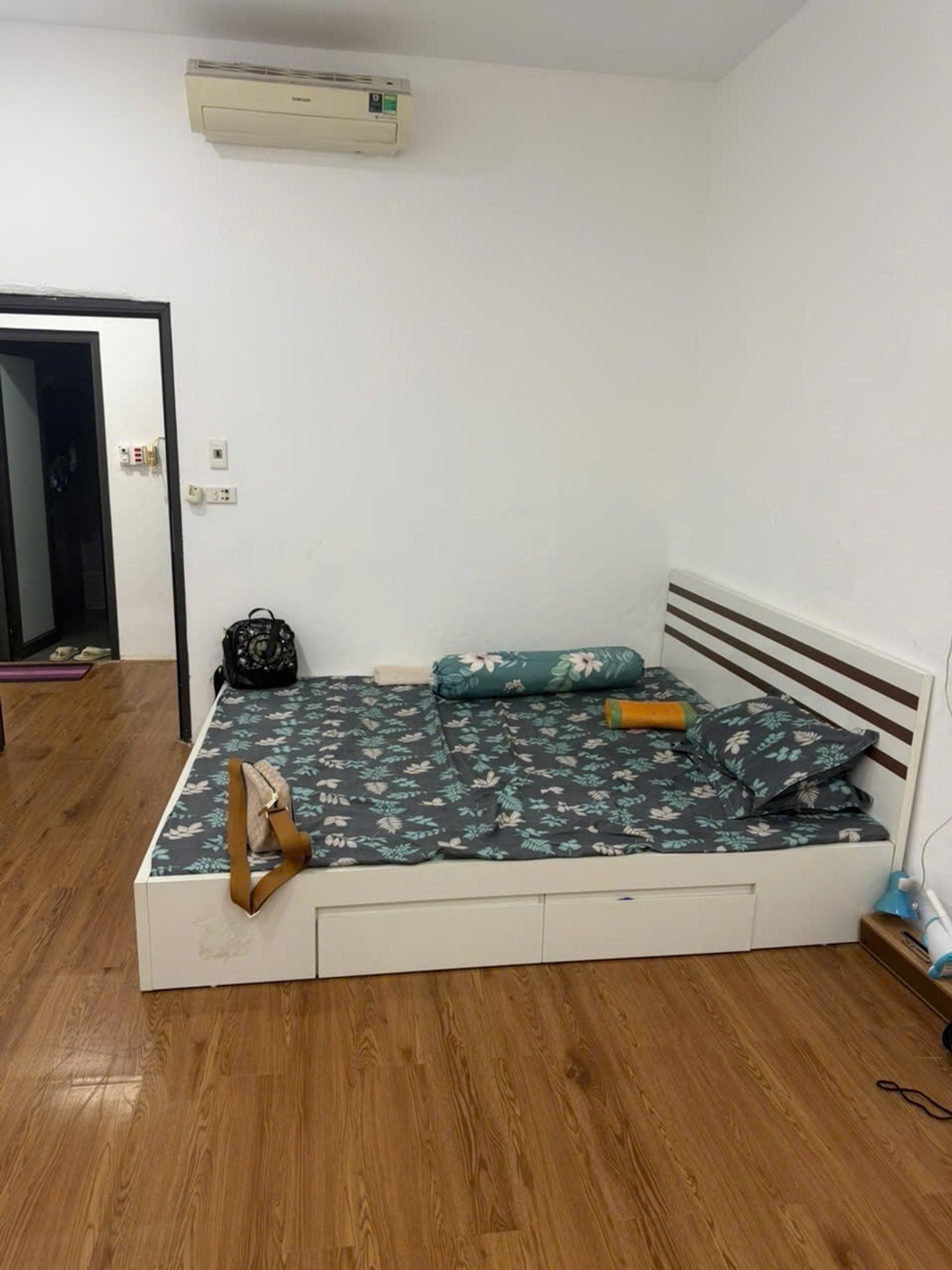 Bán nhà Chùa Quỳnh - diện tích 55m2 4 tầng - Nhà đẹp, nội thất đầy đủ - giá 1,39 tỷ