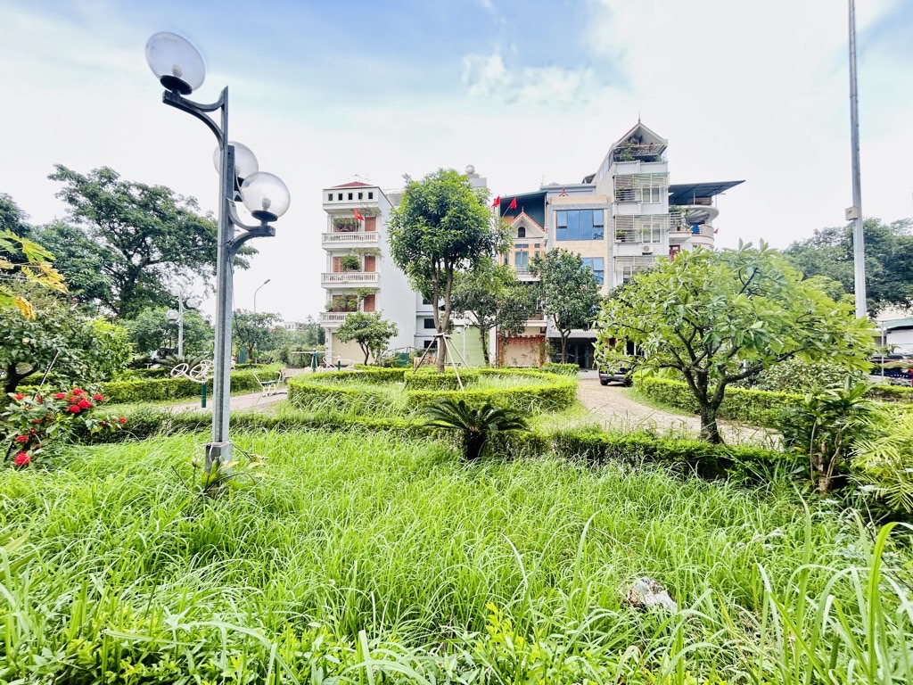 Bán nhà Yên Sở - diện tích 63m2 5 tầng - Ô TÔ - VIEW ĐẸP - giá 24,2 tỷ
