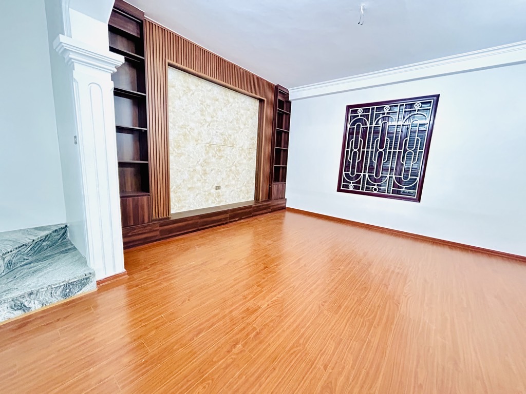 Bán nhà Yên Sở - diện tích 63m2 5 tầng - Ô TÔ - VIEW ĐẸP - giá 24,2 tỷ