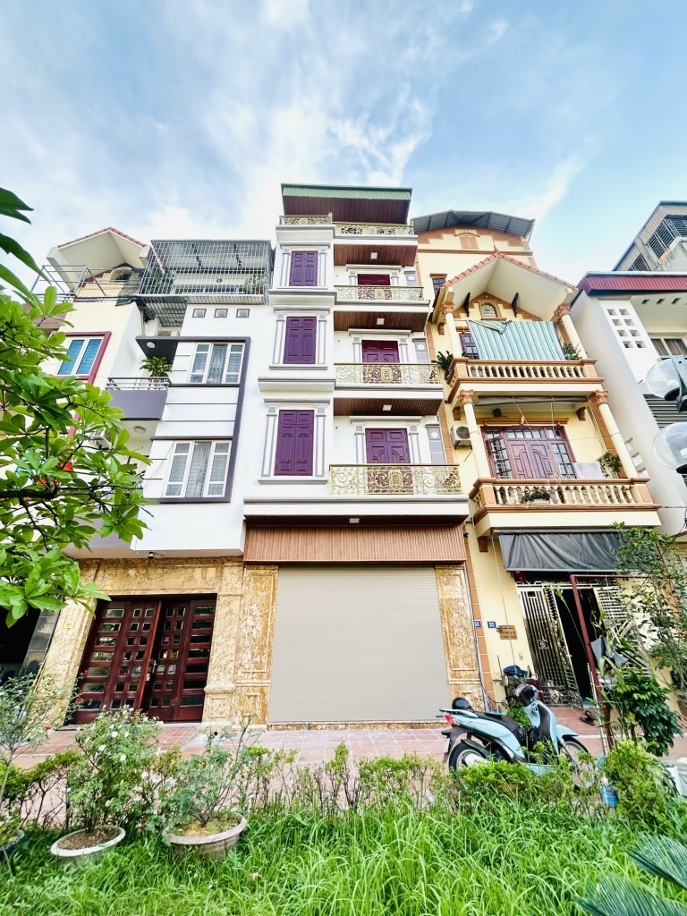 Bán nhà Yên Sở - diện tích 63m2 5 tầng - Ô TÔ - VIEW ĐẸP - giá 24,2 tỷ