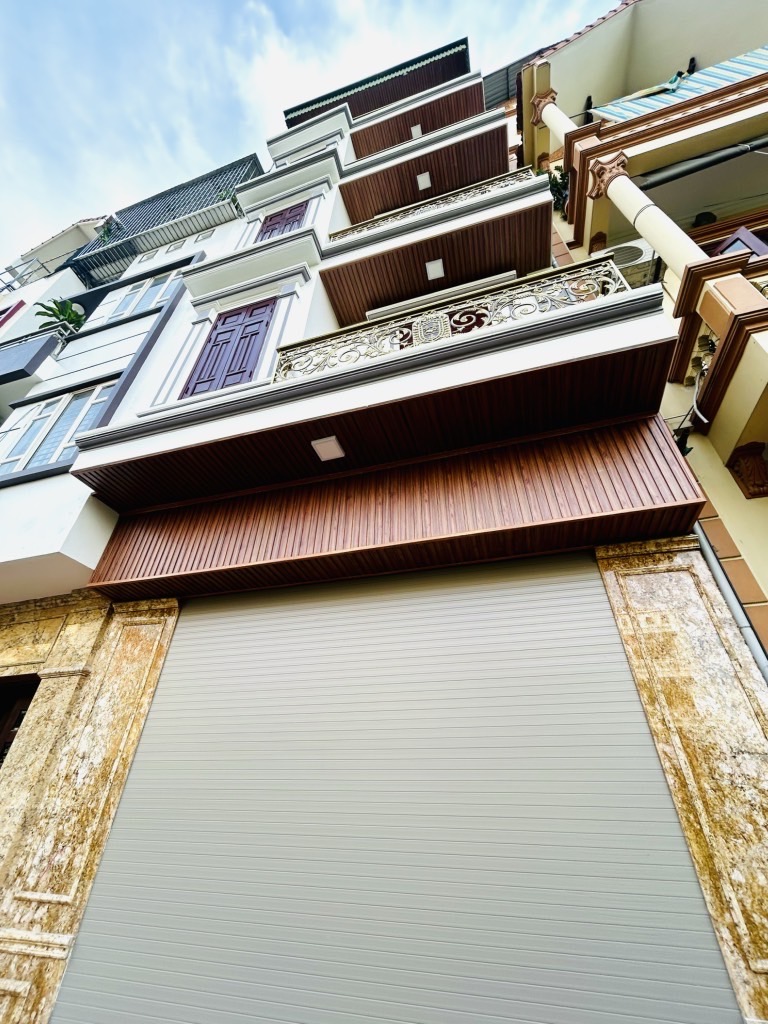 Bán nhà Yên Sở - diện tích 63m2 5 tầng - Ô TÔ - VIEW ĐẸP - giá 24,2 tỷ