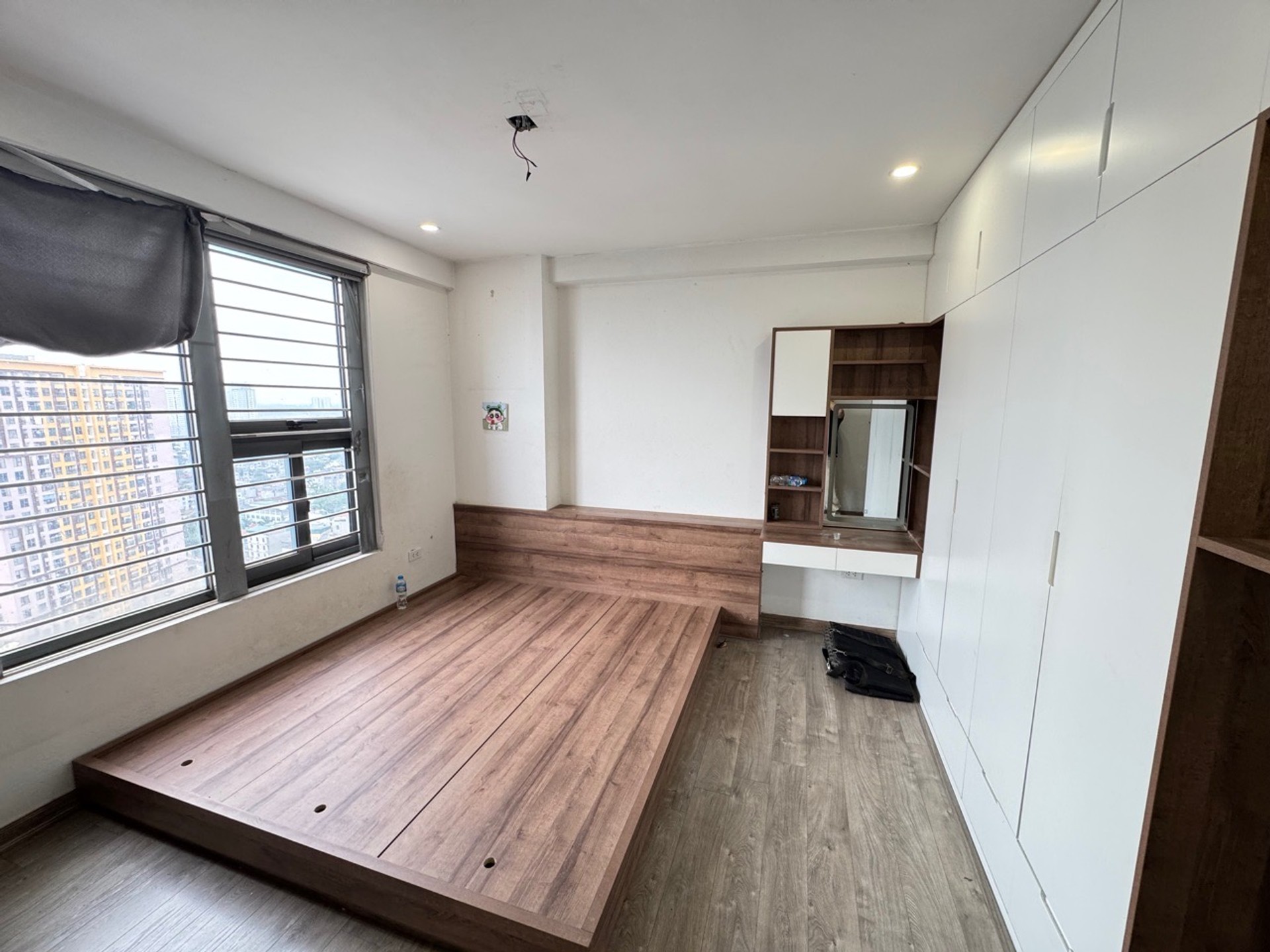Bán nhà Định Công - diện tích 99m2 1 tầng - Căn góc, vị trí đắc địa - giá 10,9 tỷ
