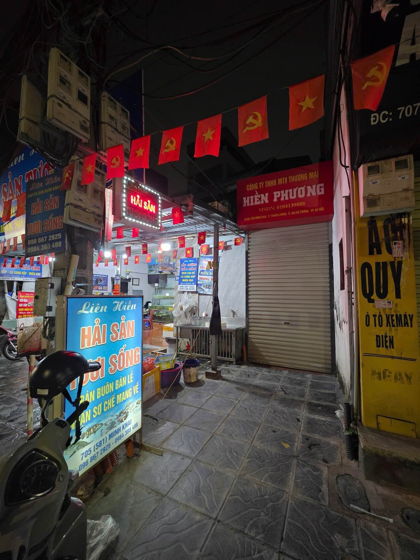 Bán nhà Minh Khai - diện tích 71m2 1 tầng - Mặt phố - giá 18 tỷ