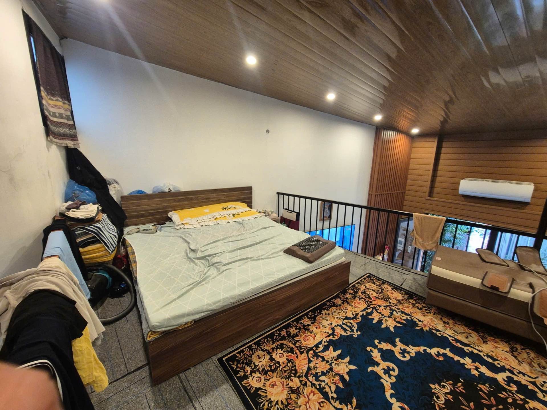 Bán nhà Minh Khai - diện tích 71m2 1 tầng - Mặt phố - giá 18 tỷ