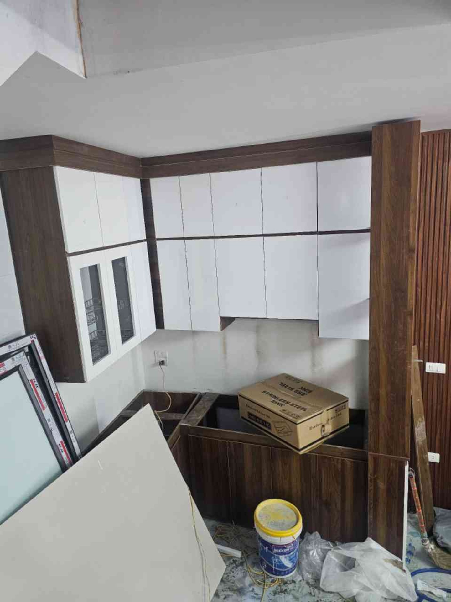 Bán nhà Nguyễn Khoái - diện tích 30m2 5 tầng - Nhà mới xây - giá 6,1 tỷ