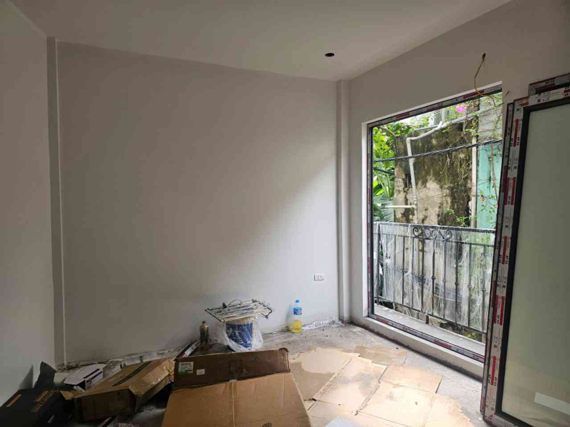 Bán nhà Nguyễn Khoái - diện tích 30m2 5 tầng - Nhà mới xây - giá 6,1 tỷ