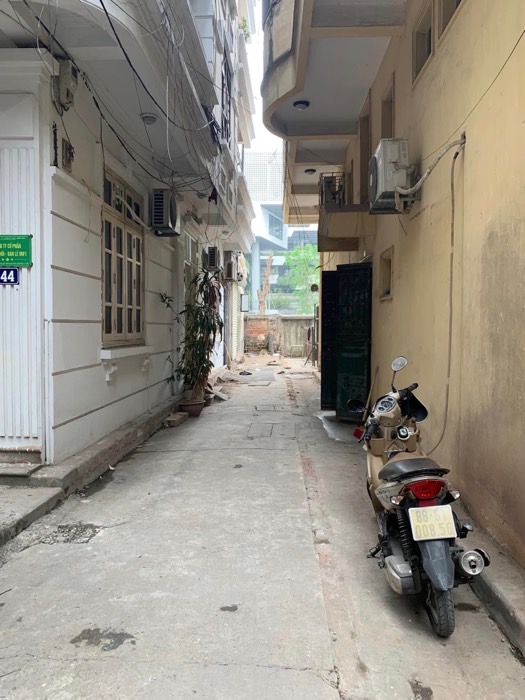 Bán nhà Huỳnh Thúc Kháng - diện tích 75m2 4 tầng - Nhà cũ xác định bán vị trí, mặt phố mới mở - giá 47 tỷ