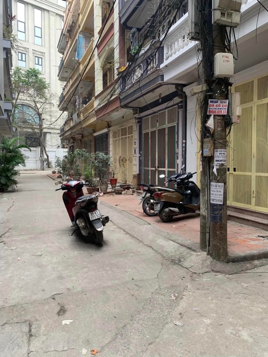 Bán nhà Huỳnh Thúc Kháng - diện tích 75m2 4 tầng - Nhà cũ xác định bán vị trí, mặt phố mới mở - giá 47 tỷ