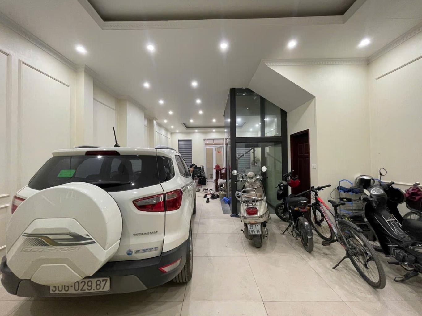 Bán nhà Đại Mỗ - diện tích 96m2 5 tầng - Ô TÔ - giá 35 tỷ