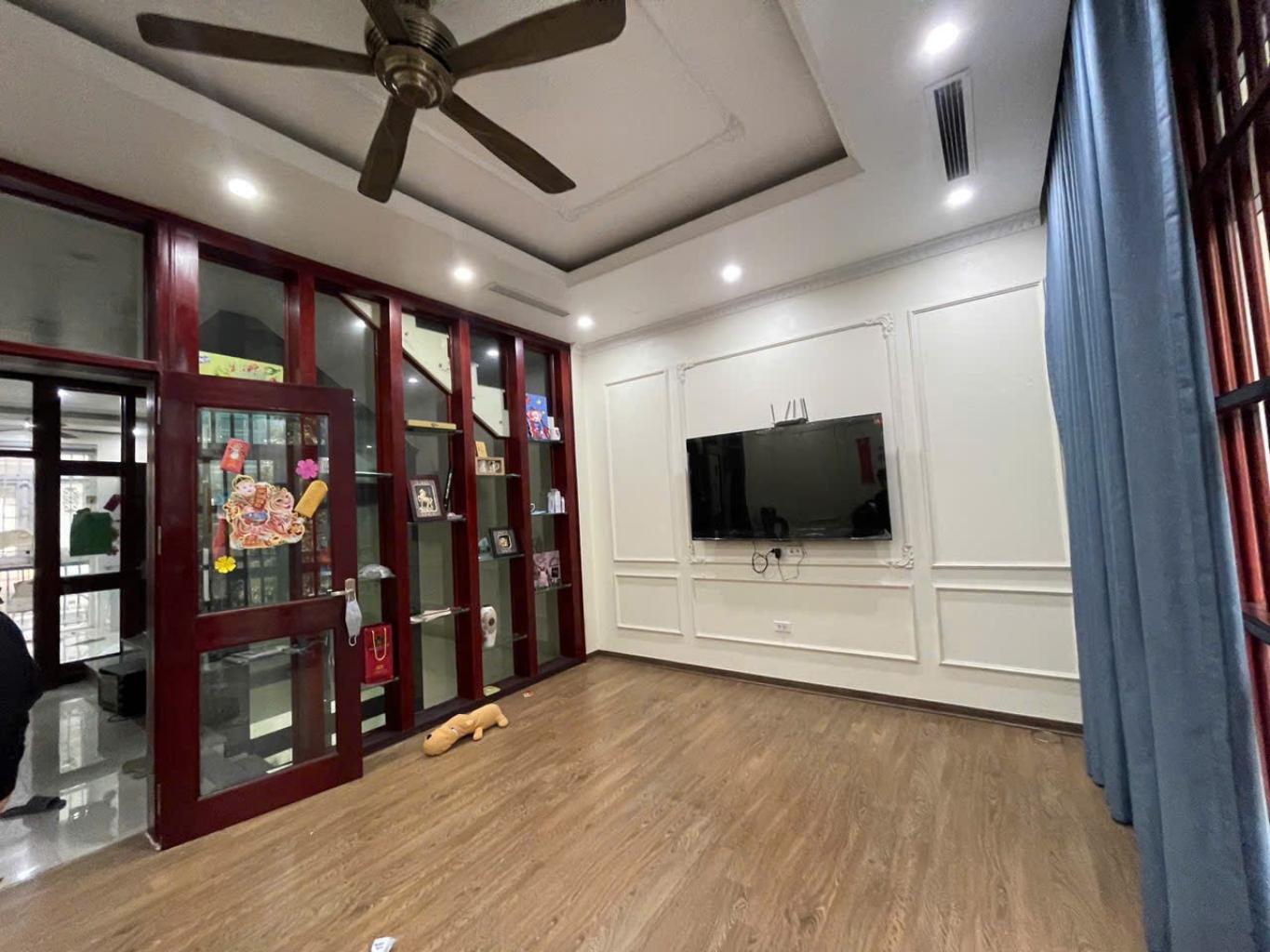 Bán nhà Đại Mỗ - diện tích 96m2 5 tầng - Ô TÔ - giá 35 tỷ