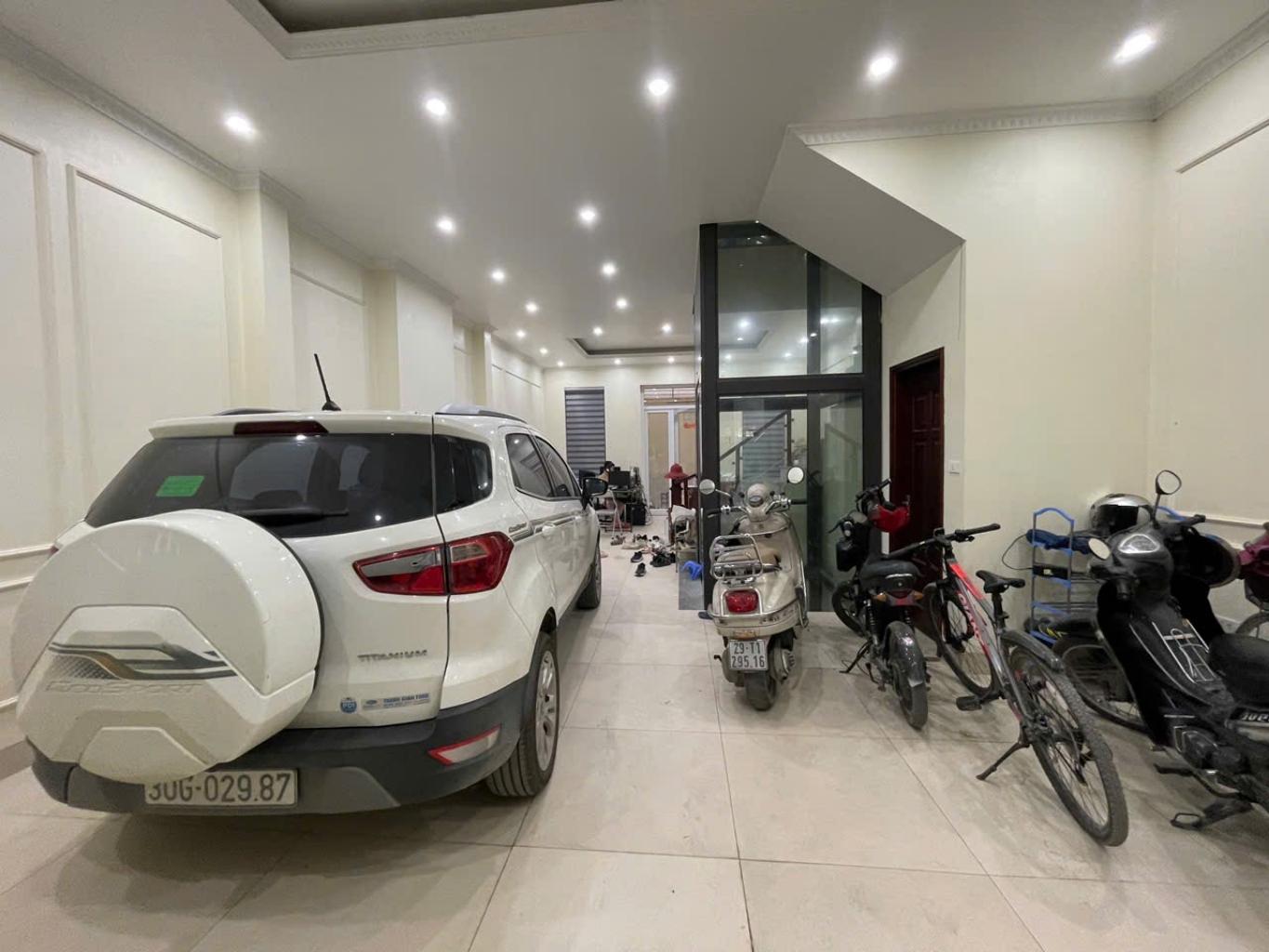 Bán nhà Đại Mỗ - diện tích 96m2 5 tầng - Ô TÔ - giá 35 tỷ