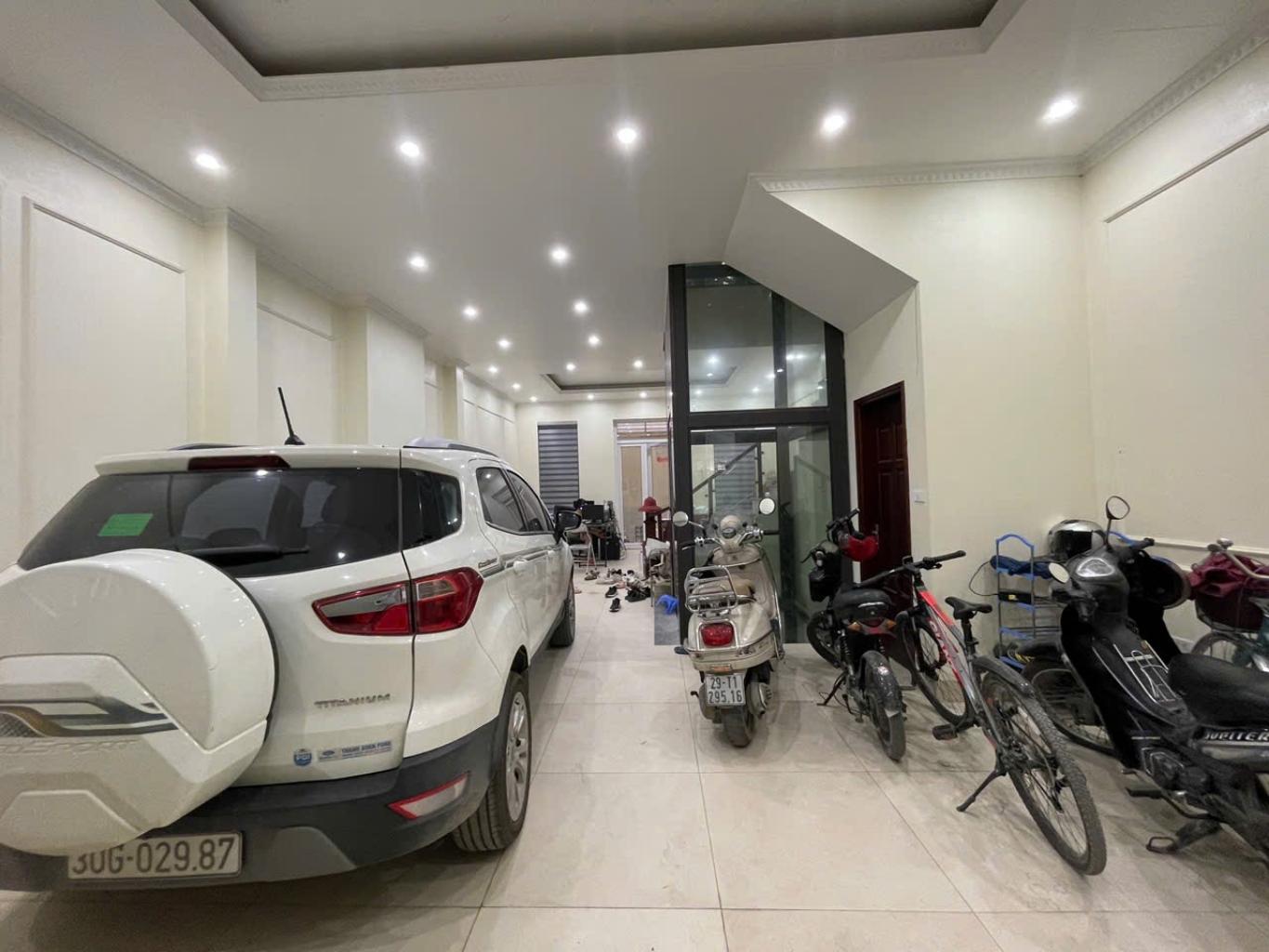 Bán nhà Đại Mỗ - diện tích 96m2 5 tầng - Ô TÔ - giá 35 tỷ