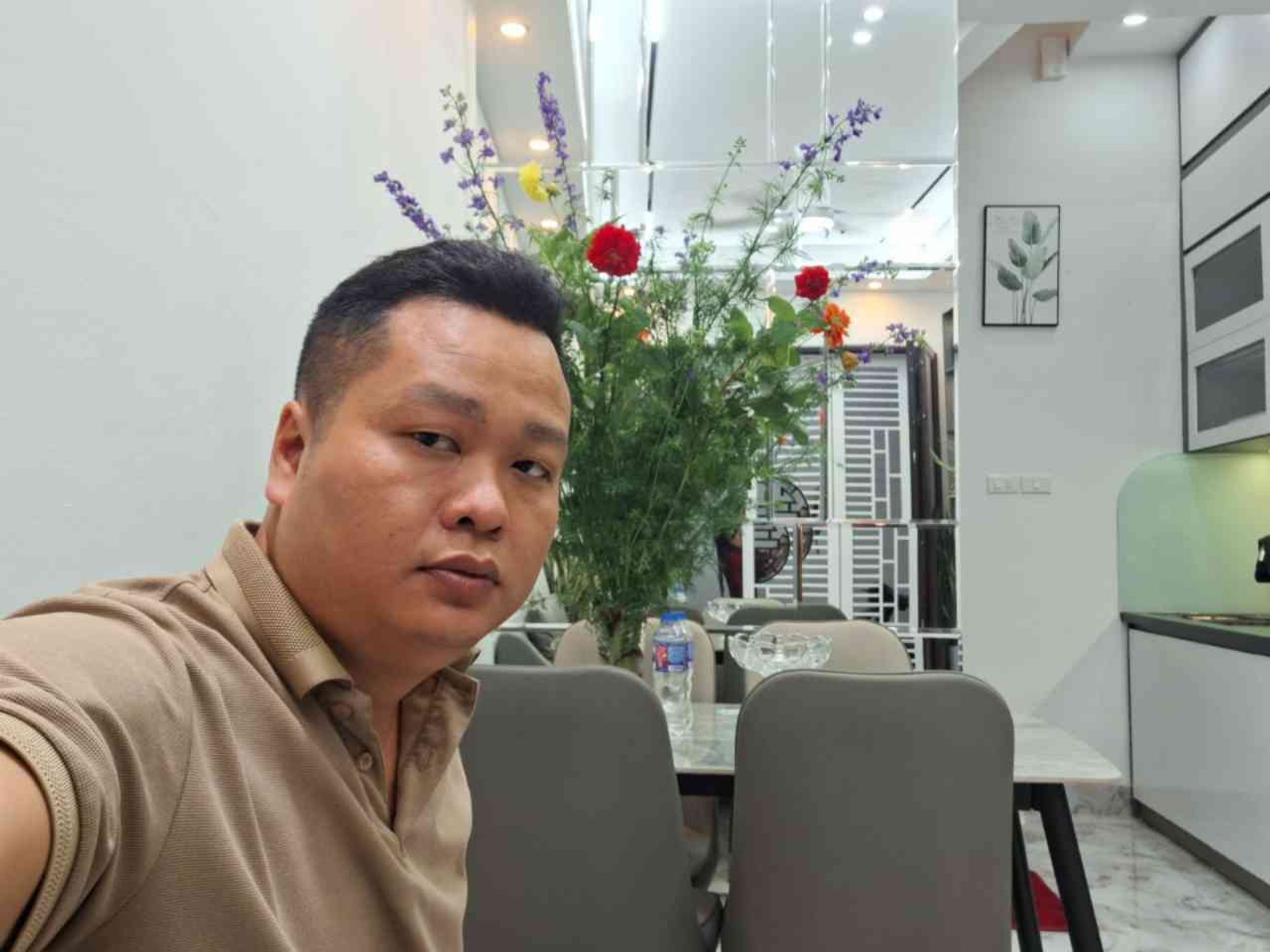 Bán nhà Tân Mai - diện tích 26m2 5 tầng - Nhà đẹp đủ công năng - giá 8,6 tỷ