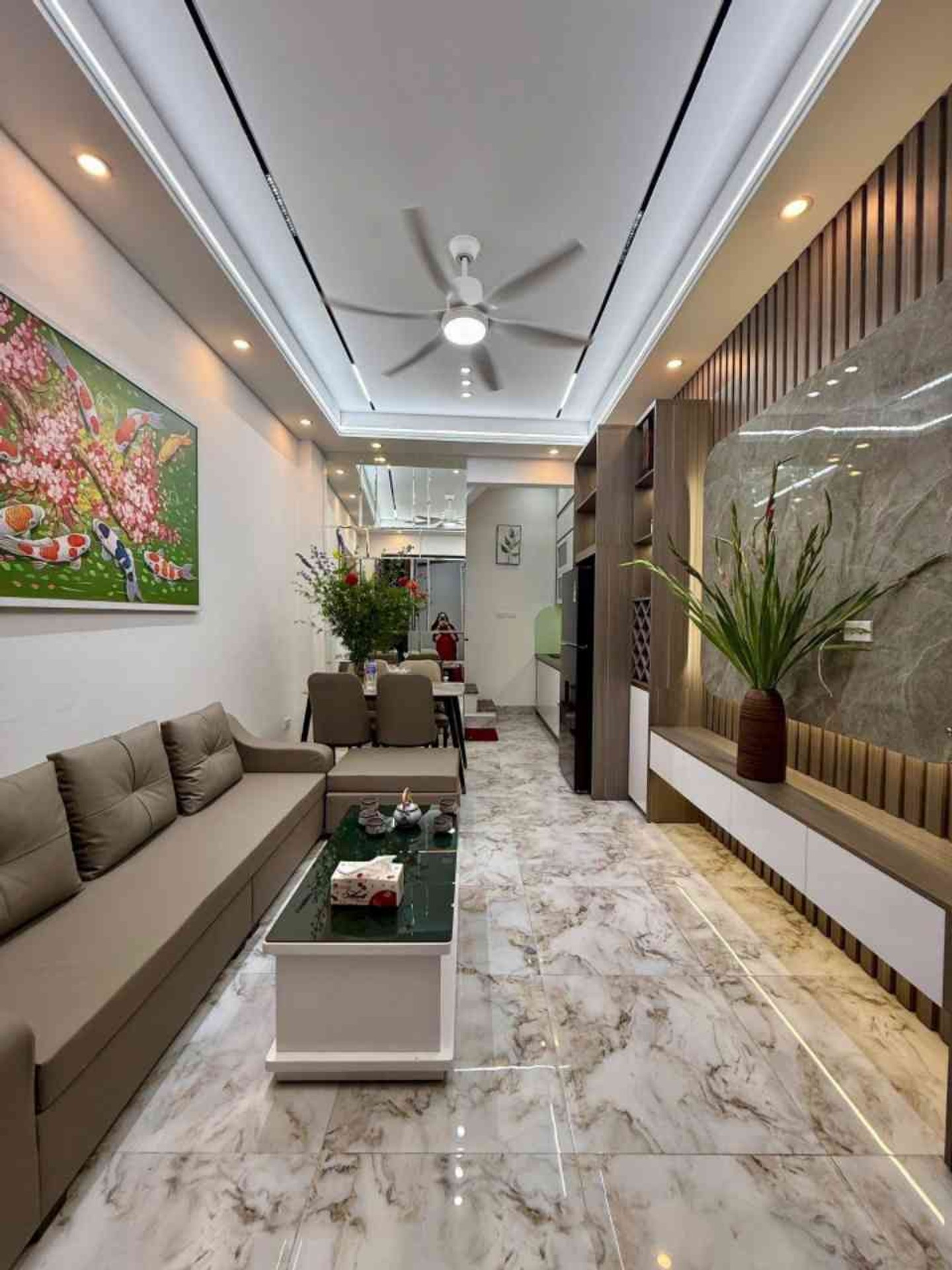 Bán nhà Tân Mai - diện tích 26m2 5 tầng - Nhà đẹp đủ công năng - giá 8,6 tỷ