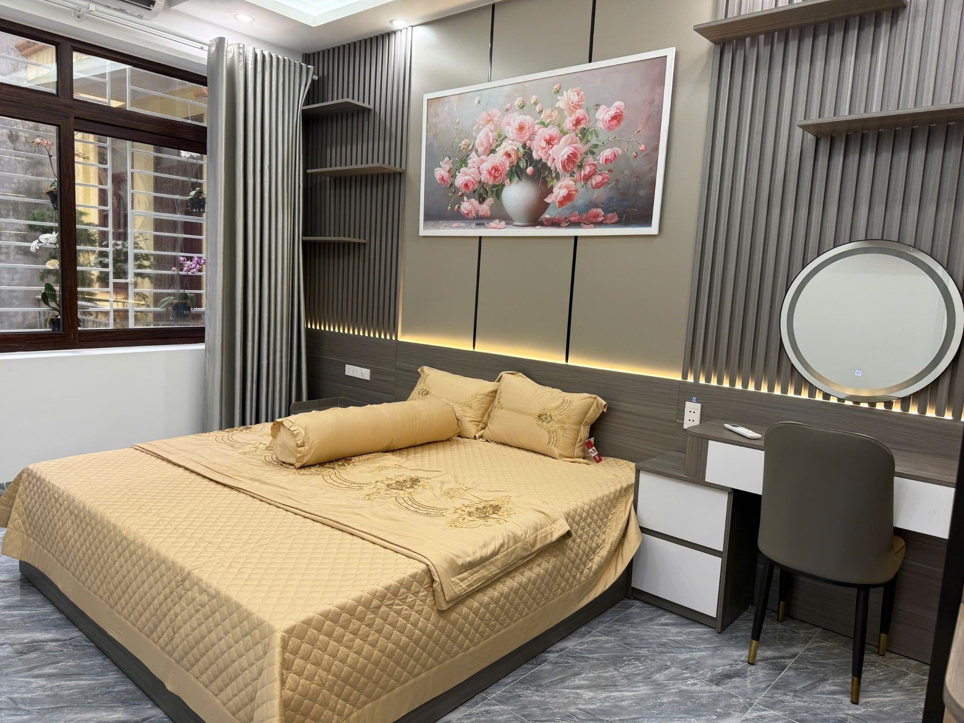 Bán nhà Tân Mai - diện tích 26m2 5 tầng - Nhà đẹp đủ công năng - giá 8,6 tỷ