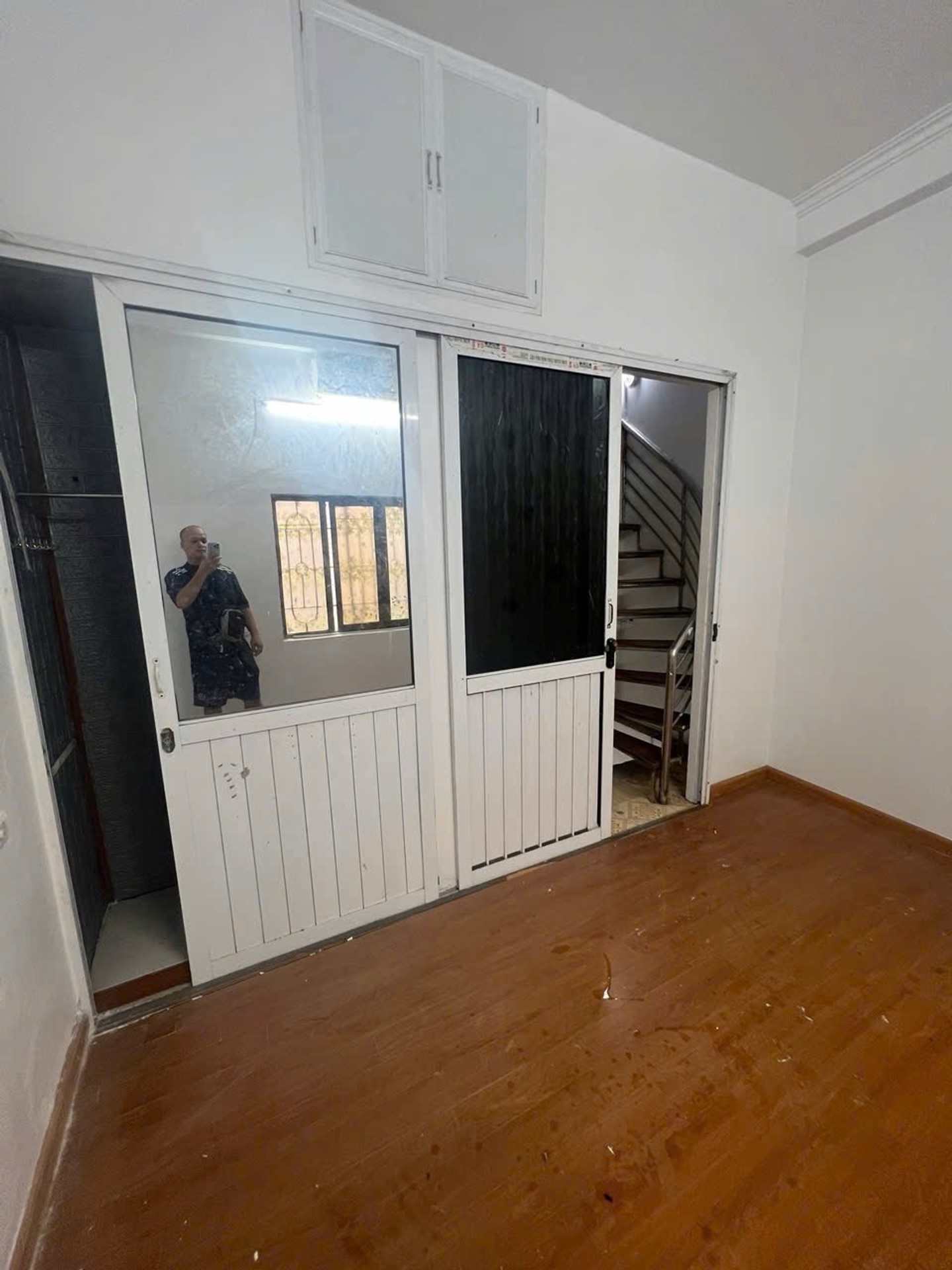 Bán nhà A11 - diện tích 12m2 5 tầng - ô tô đỗ cửa - giá 3,2 tỷ