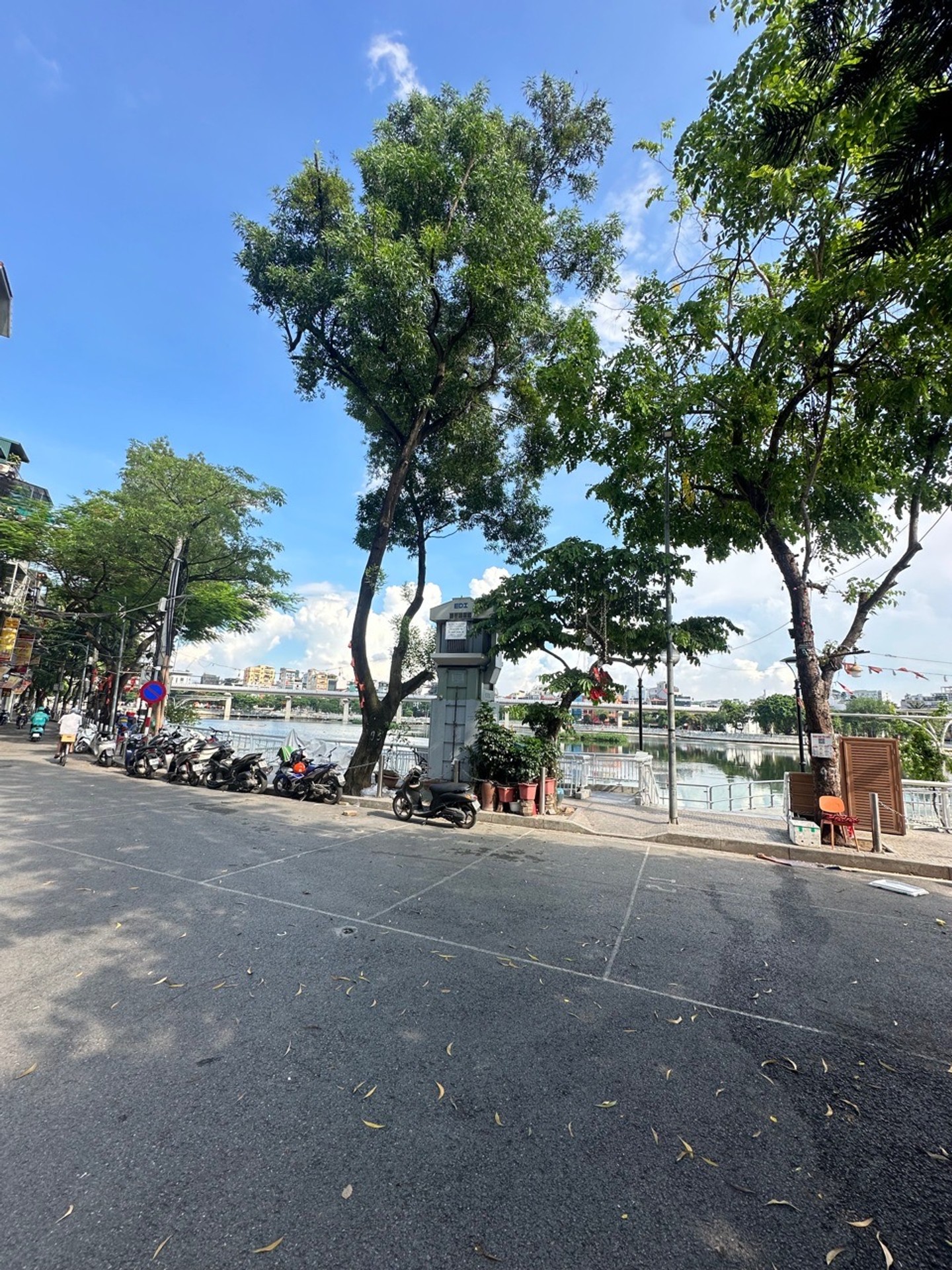 Bán nhà Nguyễn Phúc Lai - diện tích 36m2 5 tầng - Nhà đẹp hiếm có - giá 12,9 tỷ