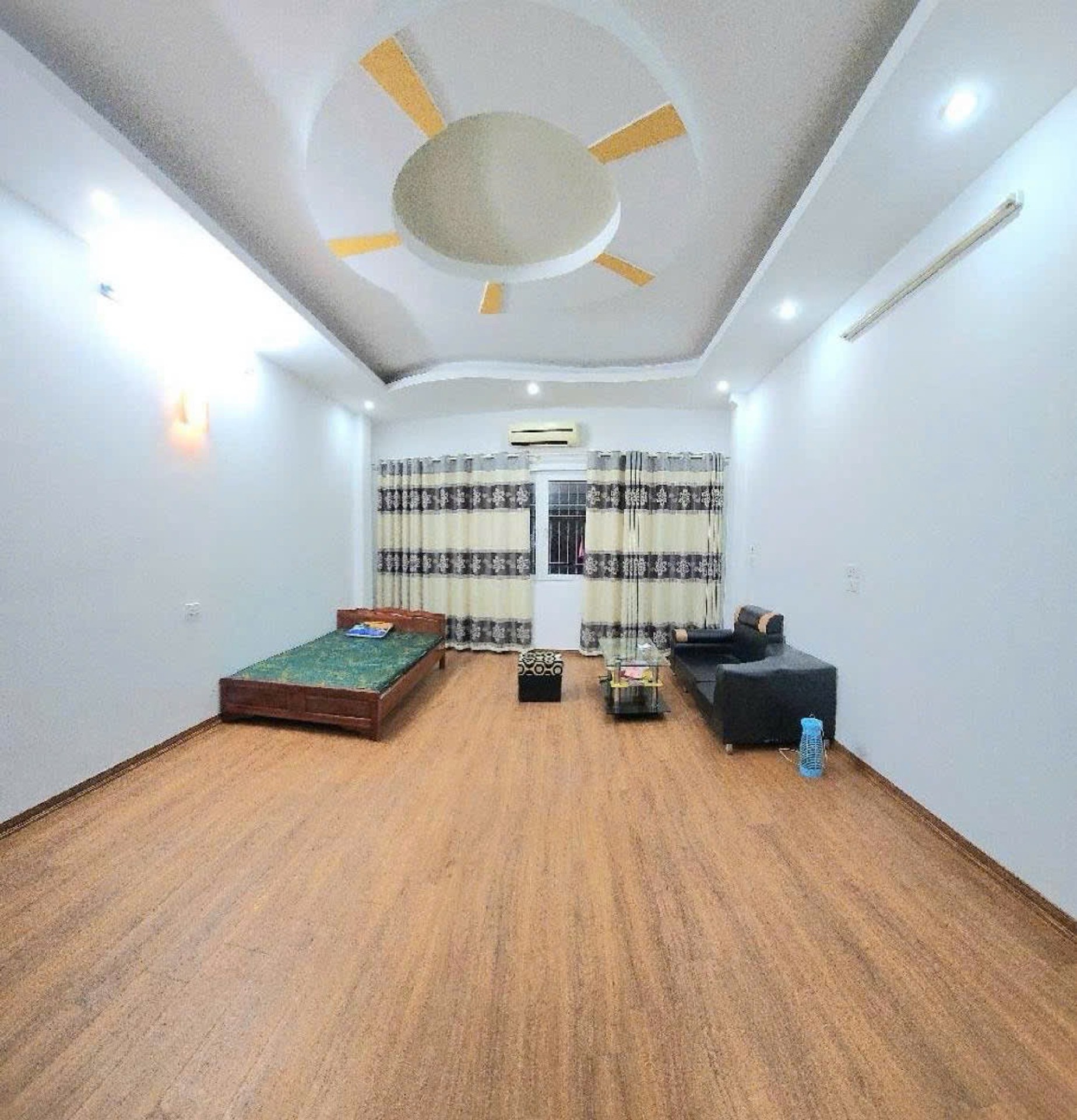 Bán nhà Nguyễn Phúc Lai - diện tích 36m2 5 tầng - Nhà đẹp hiếm có - giá 12,9 tỷ
